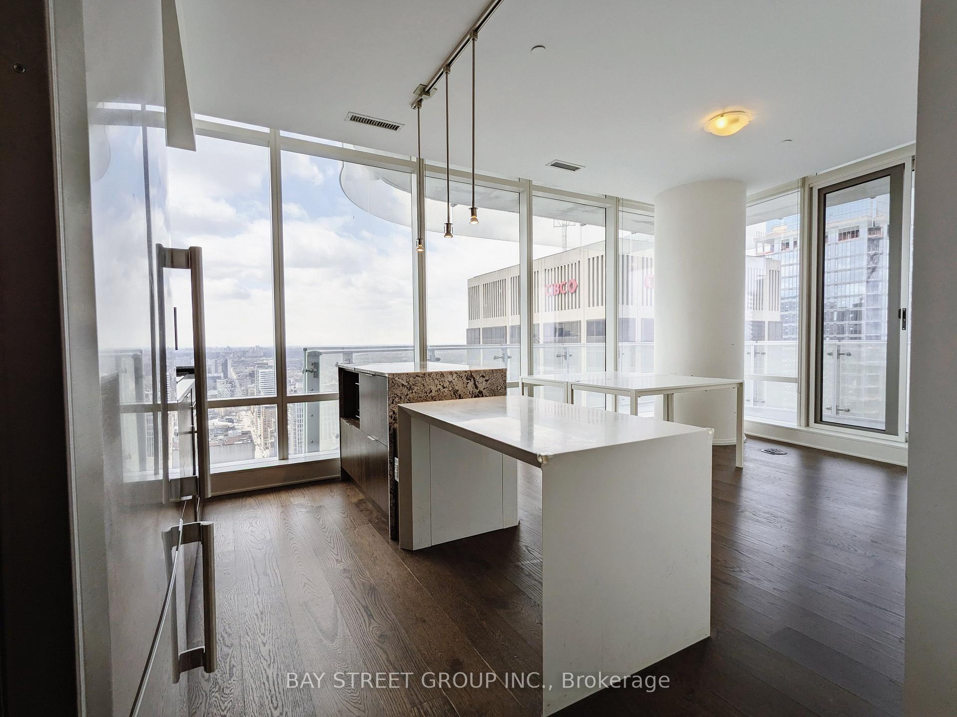 Photo 5 of Unit 4108, 1 Bloor Street E, Toronto, Church-Yonge Corridor — HOMEH