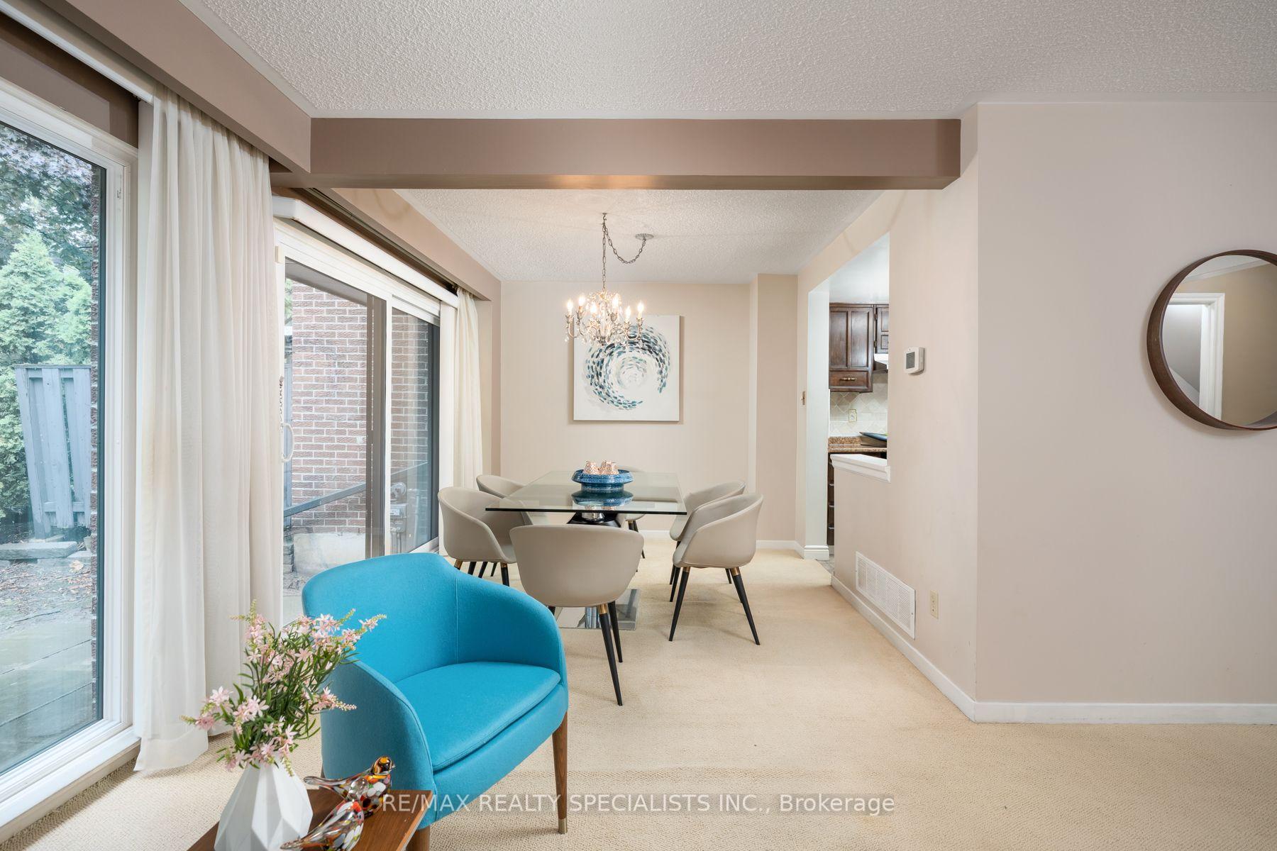 Photo 8 of Unit 75, 20 Mineola Road E, Mississauga, Mineola — HOMEH