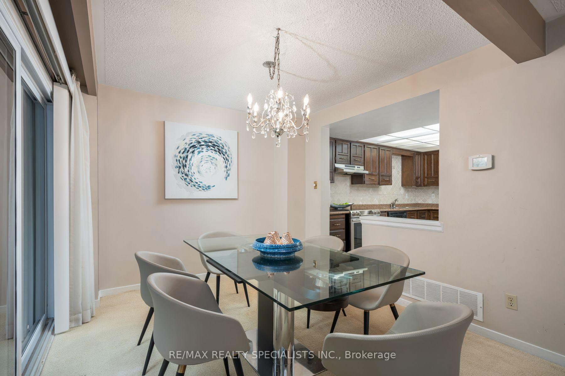 Photo 10 of Unit 75, 20 Mineola Road E, Mississauga, Mineola — HOMEH
