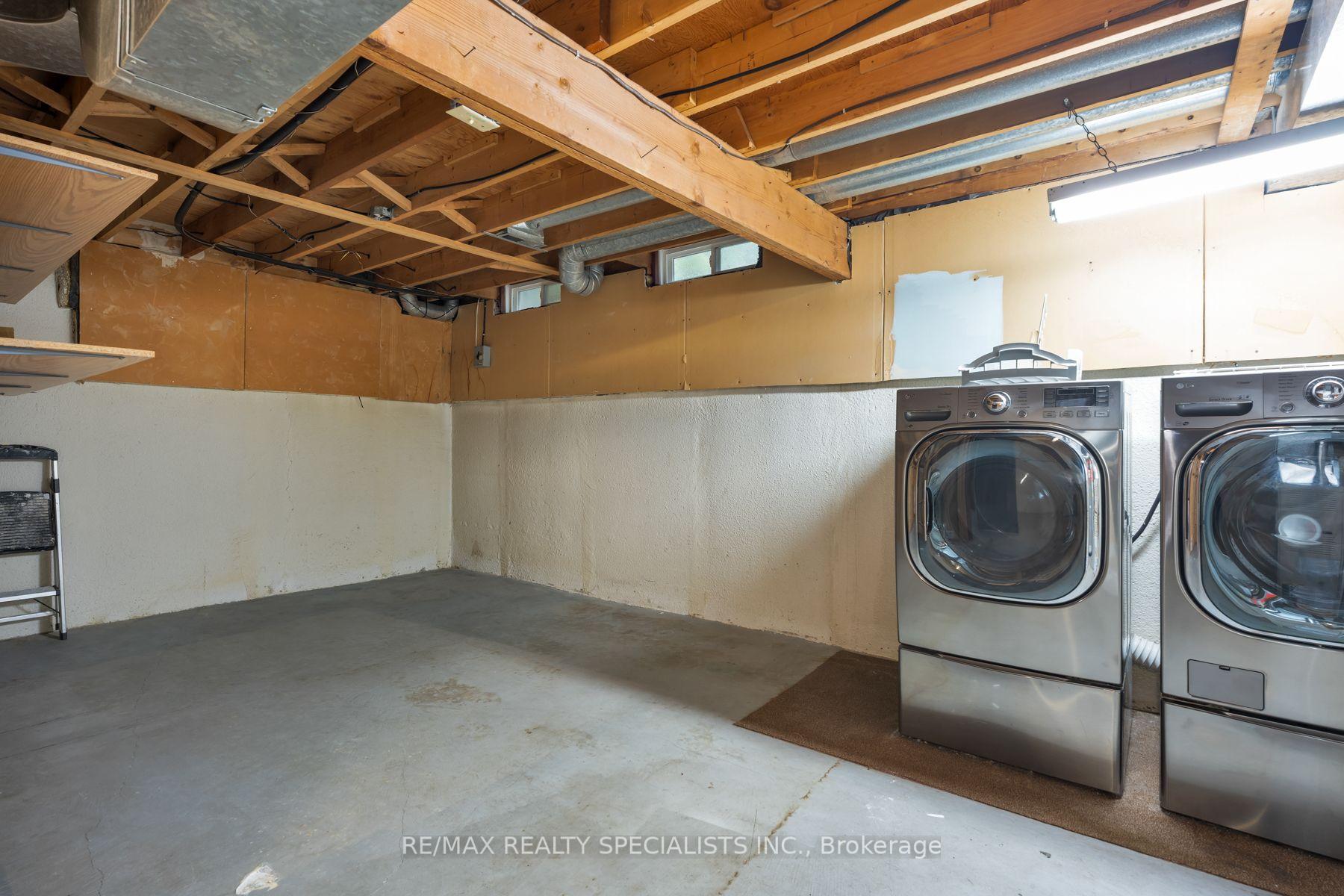 Photo 37 of Unit 75, 20 Mineola Road E, Mississauga, Mineola — HOMEH