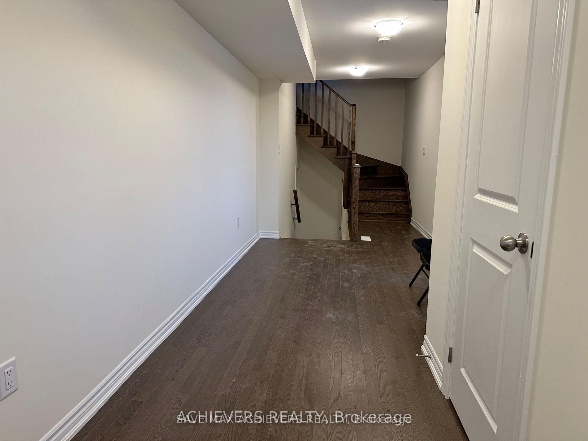 Photo 5 of 52 Monreau Drive, Brampton, Northwest Brampton — HOMEH