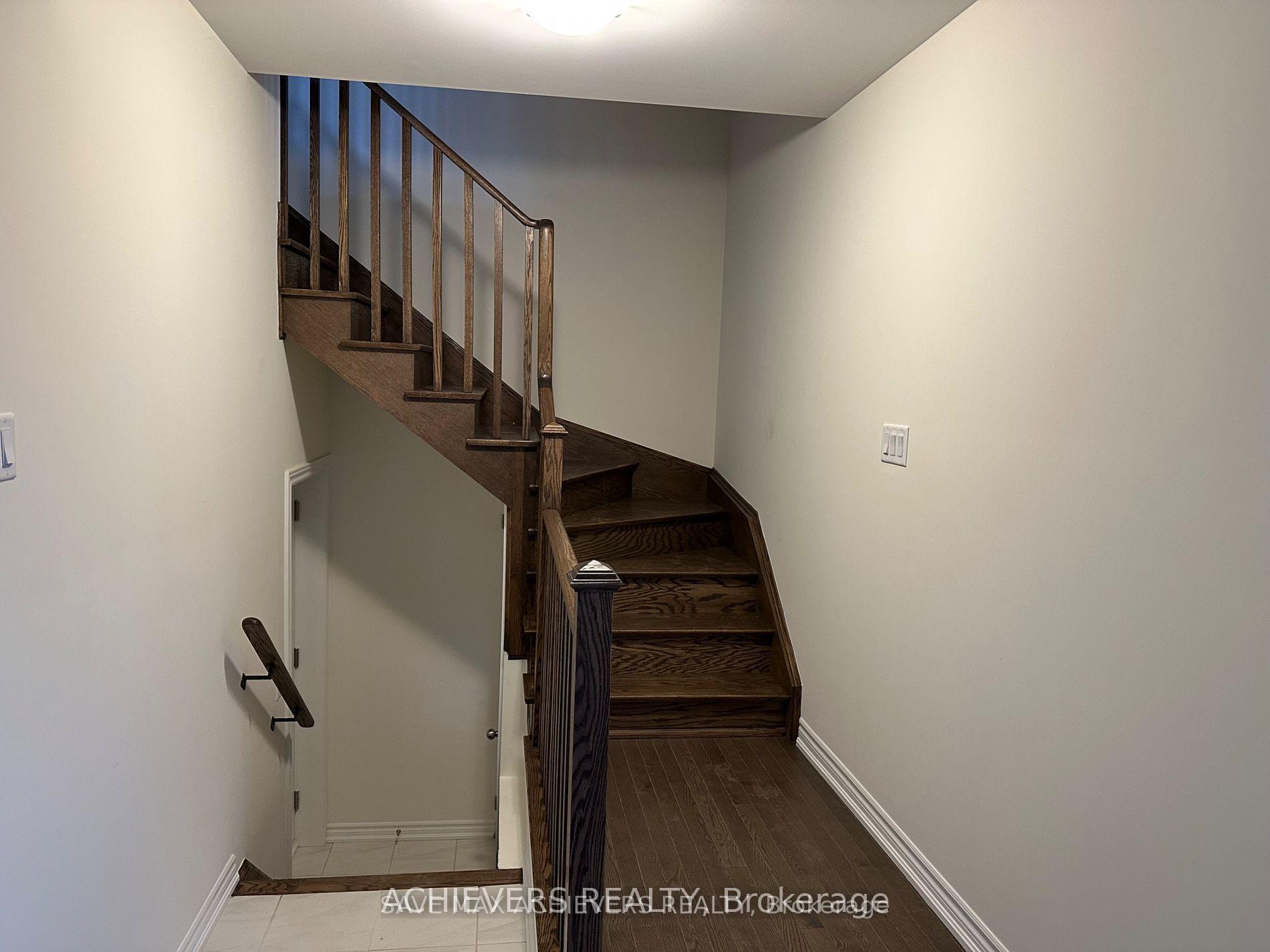 Photo 6 of 52 Monreau Drive, Brampton, Northwest Brampton — HOMEH