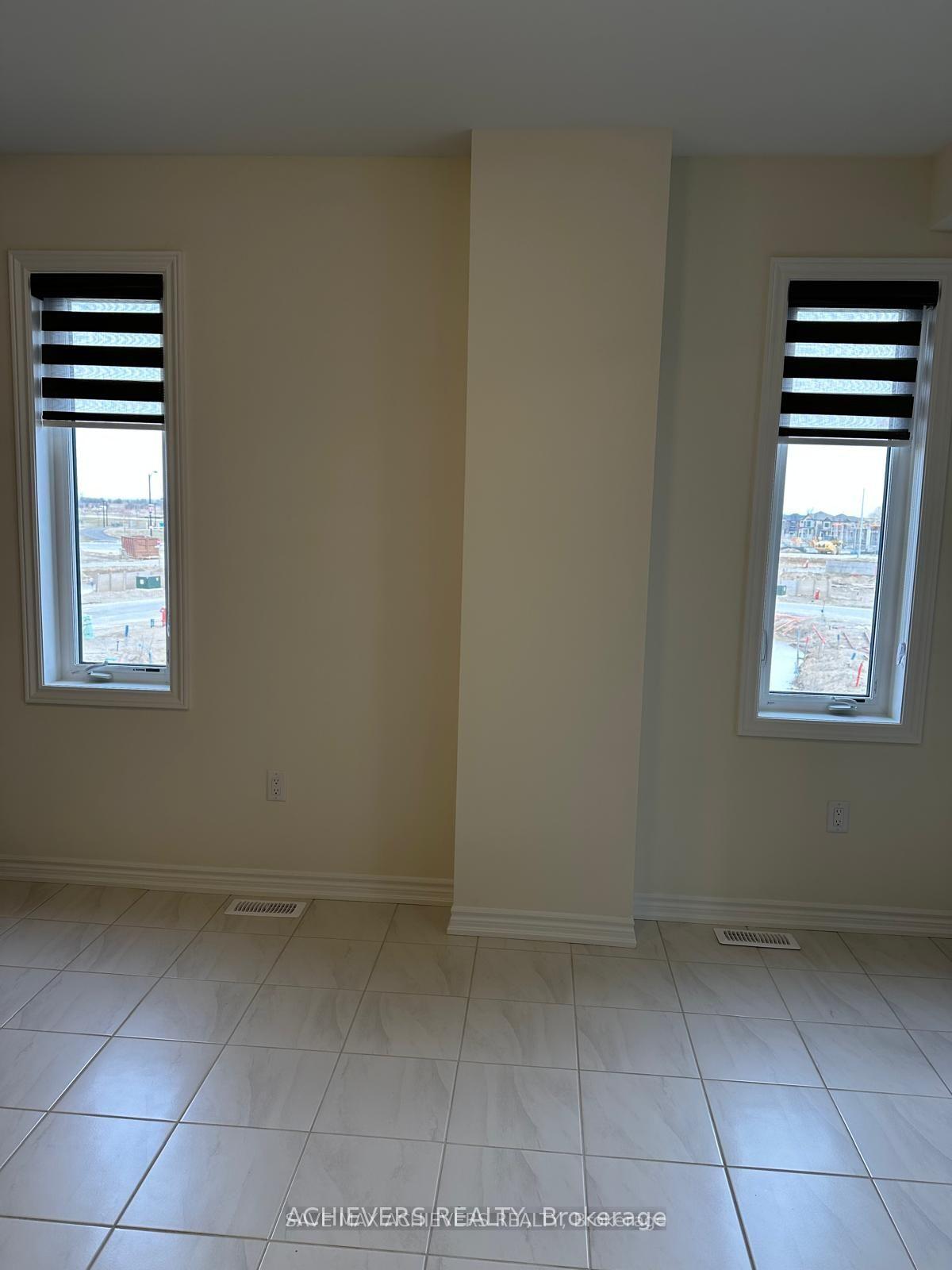 Photo 9 of 52 Monreau Drive, Brampton, Northwest Brampton — HOMEH