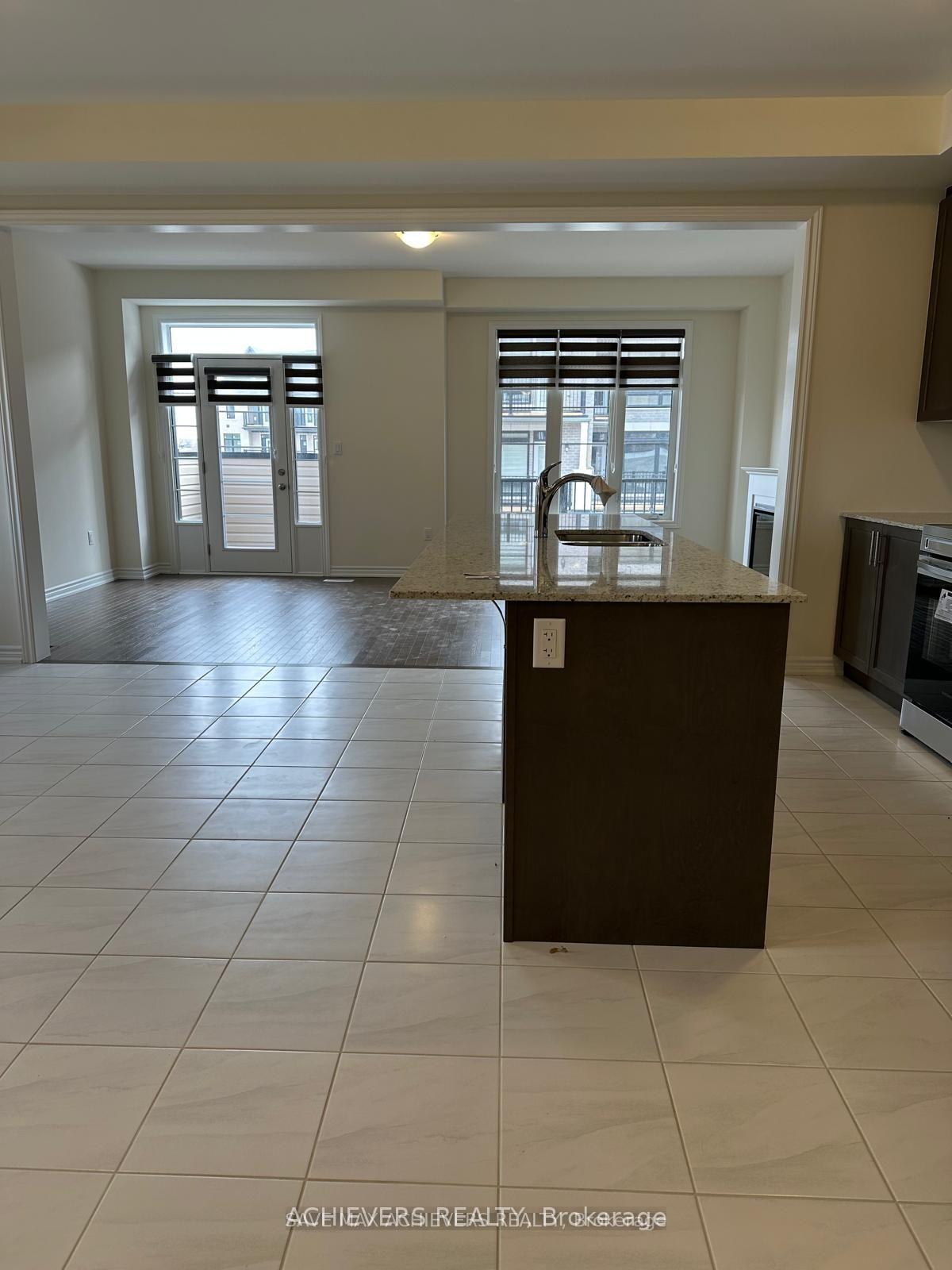 Photo 14 of 52 Monreau Drive, Brampton, Northwest Brampton — HOMEH