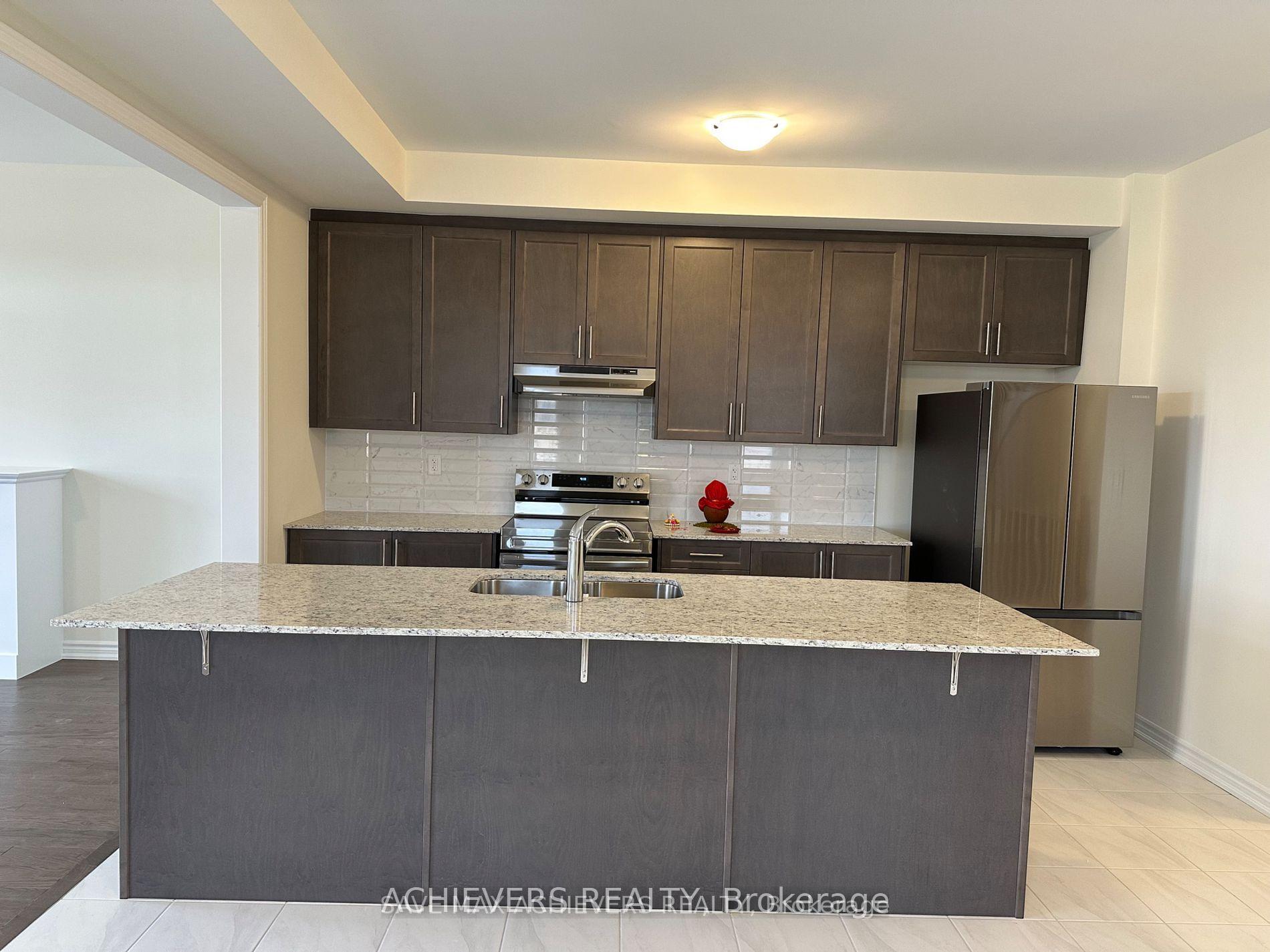 Photo 15 of 52 Monreau Drive, Brampton, Northwest Brampton — HOMEH