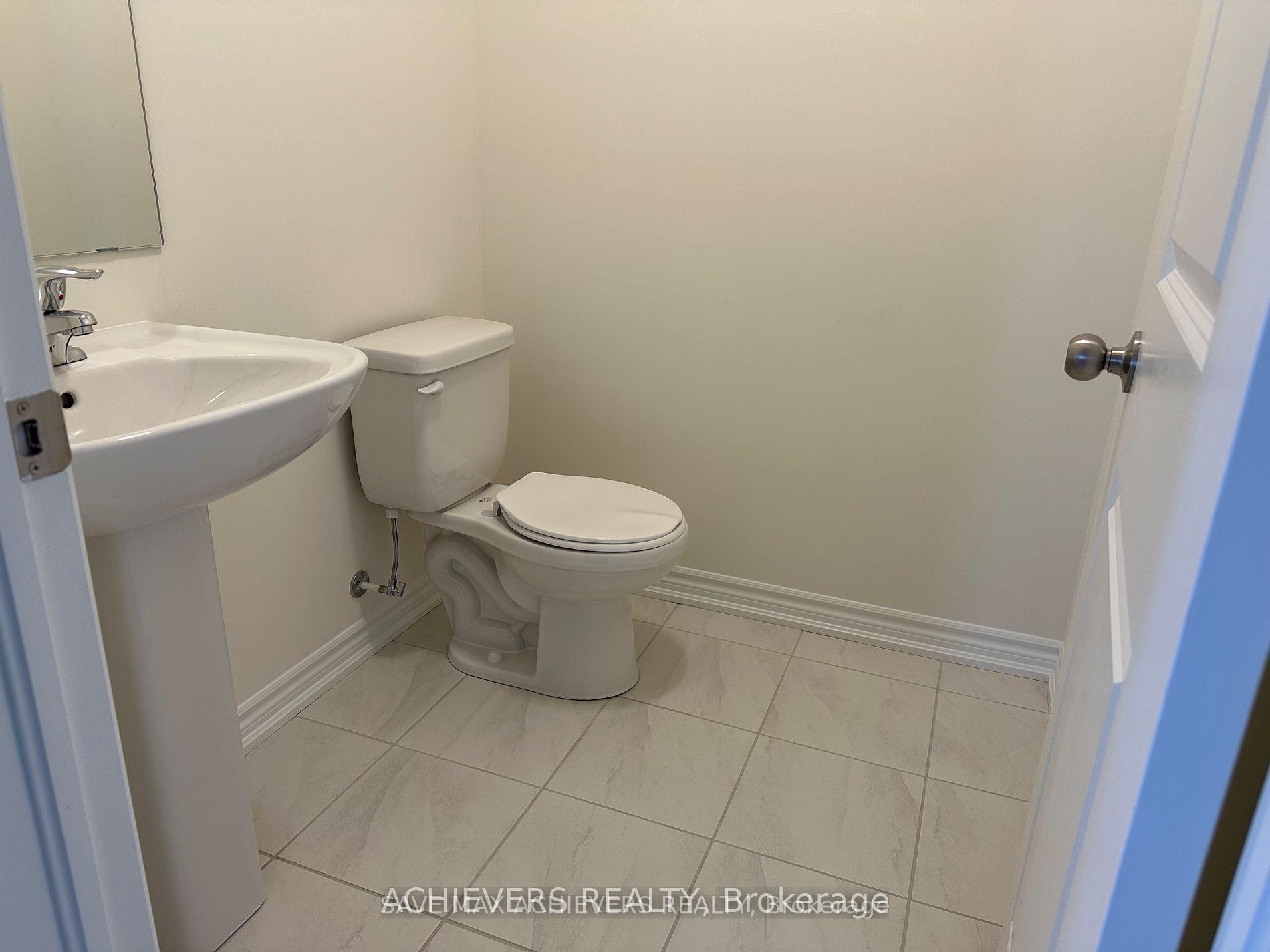 Photo 17 of 52 Monreau Drive, Brampton, Northwest Brampton — HOMEH