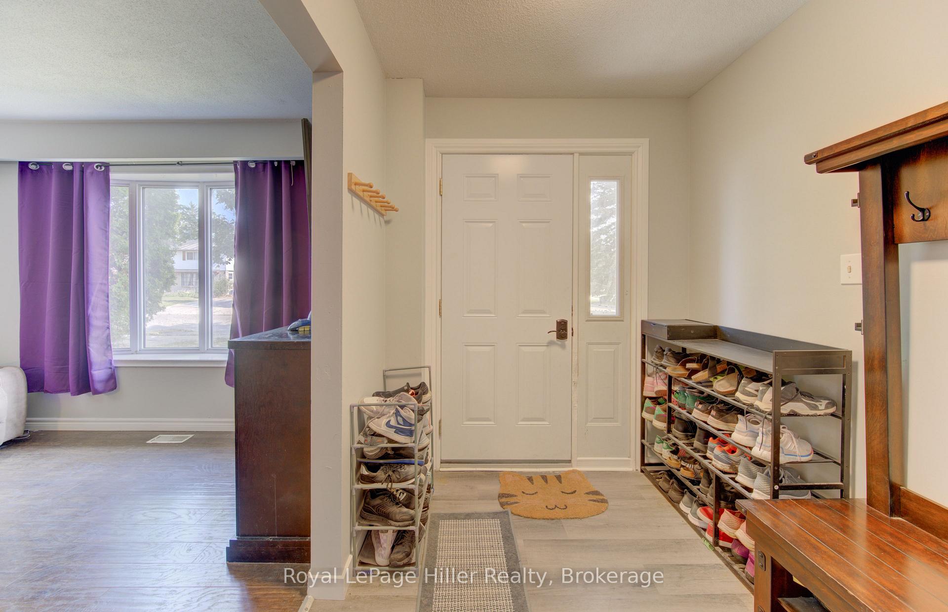 Photo 3 of 61 Babb Crescent, Stratford — HOMEH