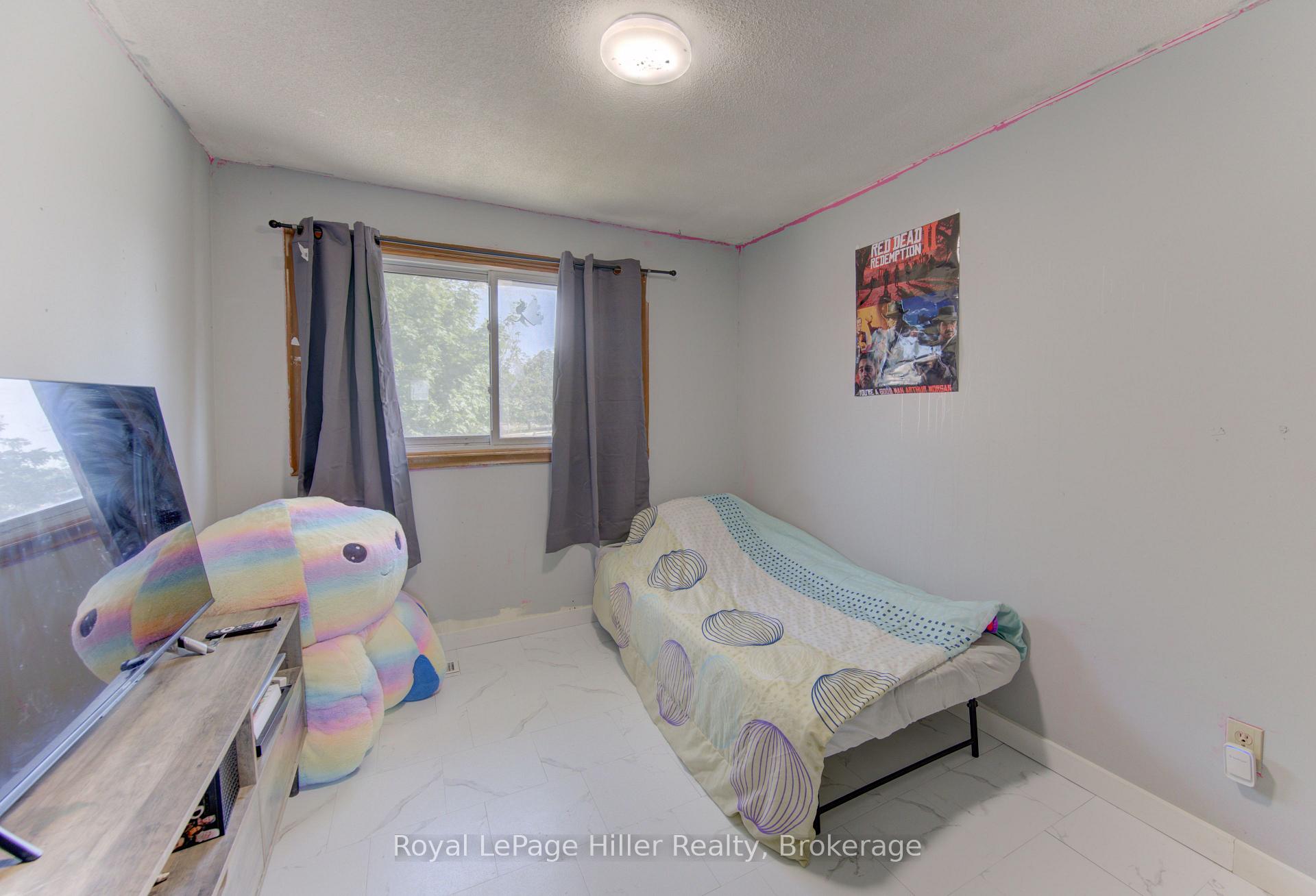 Photo 15 of 61 Babb Crescent, Stratford — HOMEH