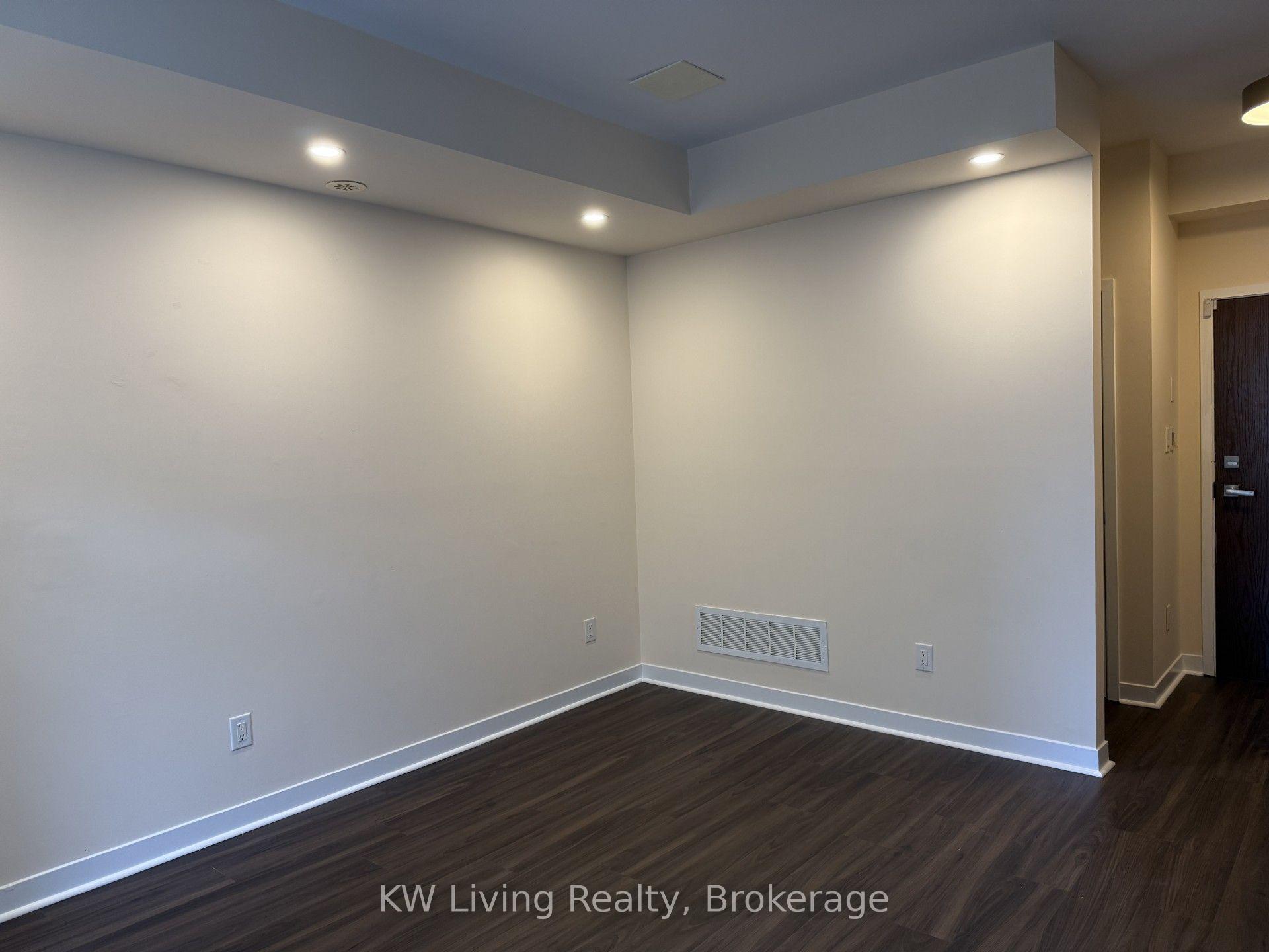 Photo 7 of Unit 128(28), 370 Square One Drive, Mississauga, City Centre — HOMEH