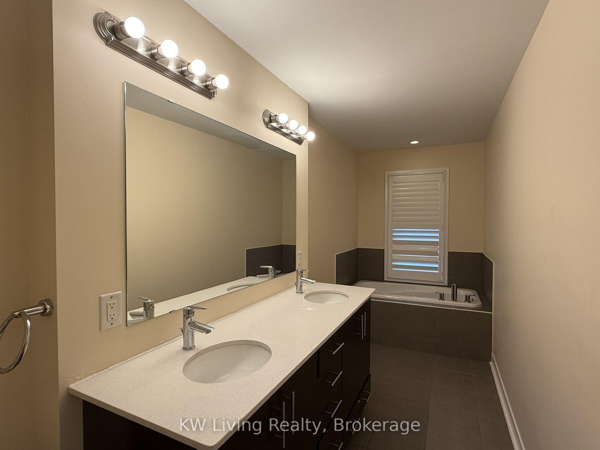 Photo 23 of Unit 128(28), 370 Square One Drive, Mississauga, City Centre — HOMEH