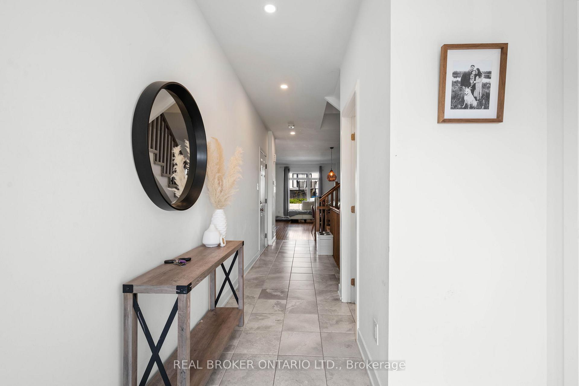 Photo 3 of 645 Rathburn Lane, Ottawa, Leitrim — HOMEH