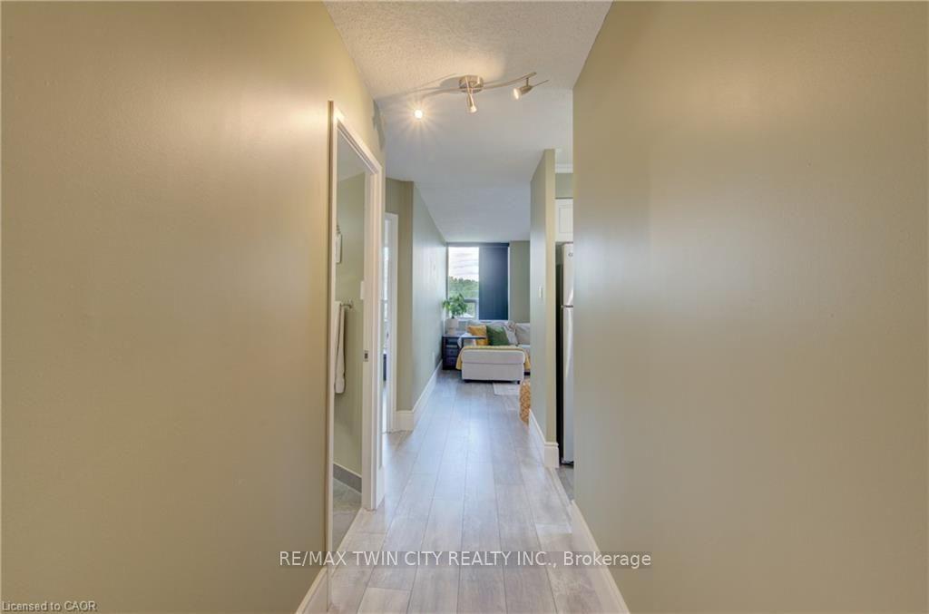 Photo 19 of 3227 King Street E, Kitchener, Centreville Chicopee — HOMEH