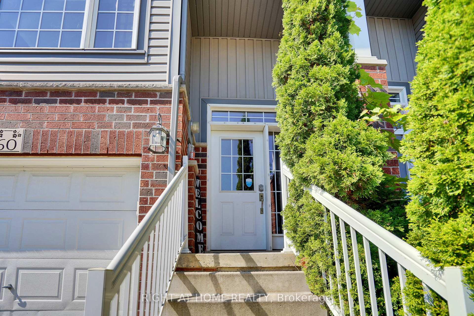 Photo 5 of 60 Featherstone Street, Kitchener, Huron Park — HOMEH