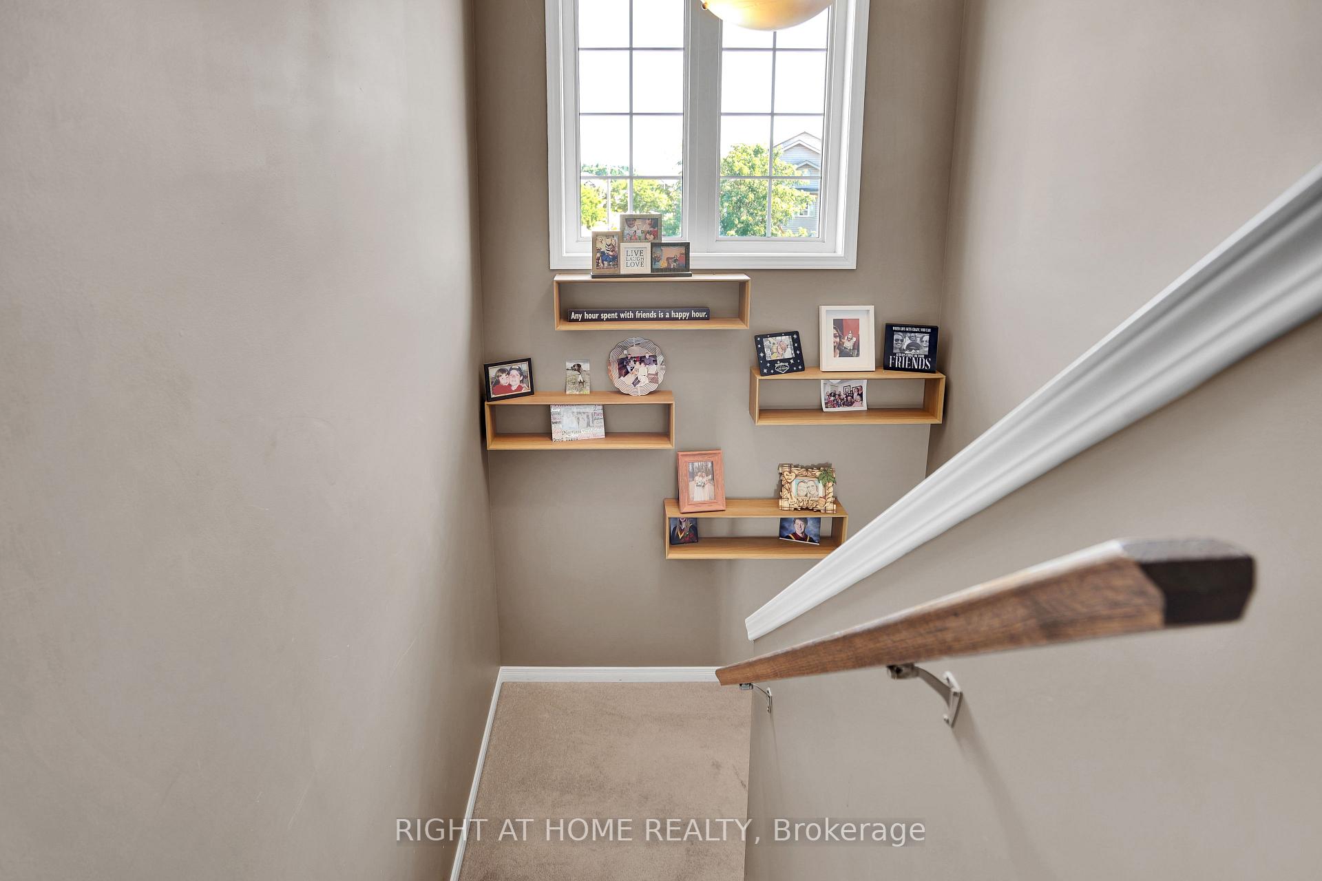 Photo 16 of 60 Featherstone Street, Kitchener, Huron Park — HOMEH