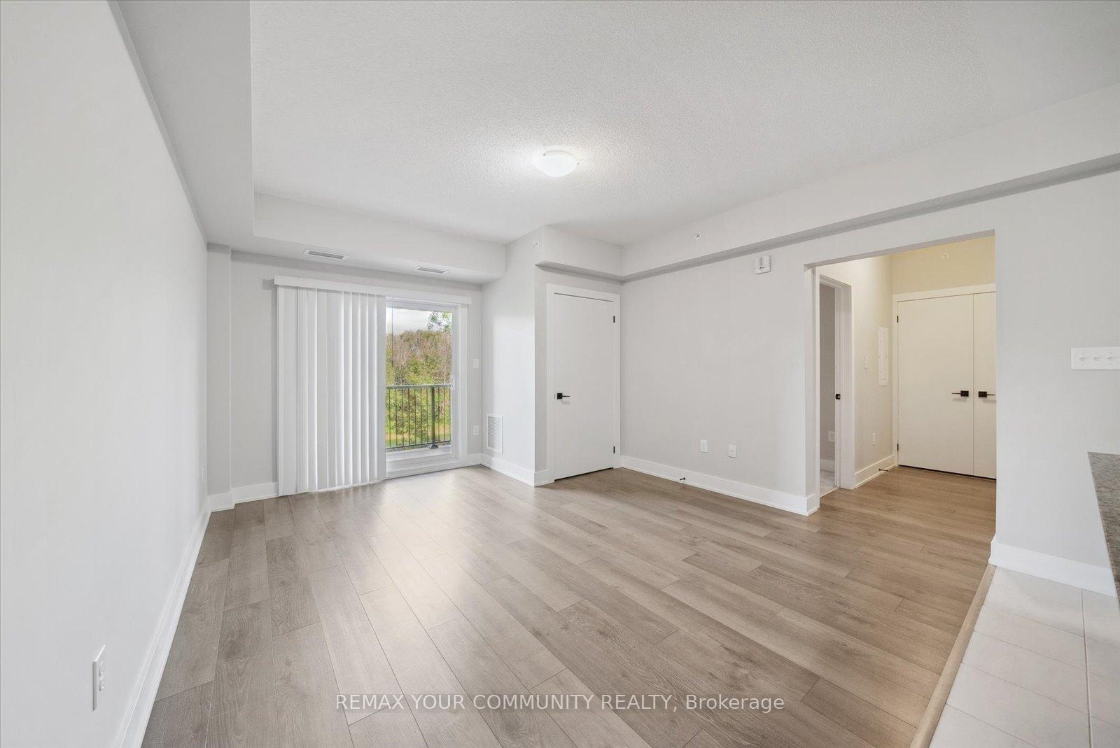Photo 13 of Unit 204, 5 Chef Lane, Barrie, Innis-Shore — HOMEH