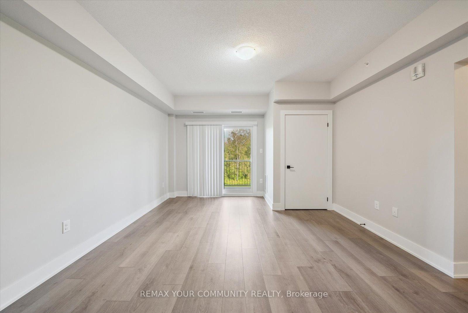 Photo 16 of Unit 204, 5 Chef Lane, Barrie, Innis-Shore — HOMEH