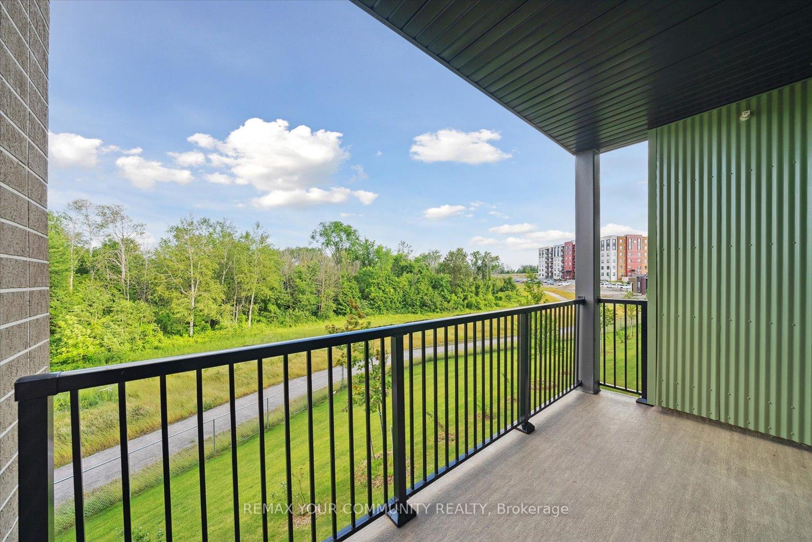 Photo 25 of Unit 204, 5 Chef Lane, Barrie, Innis-Shore — HOMEH