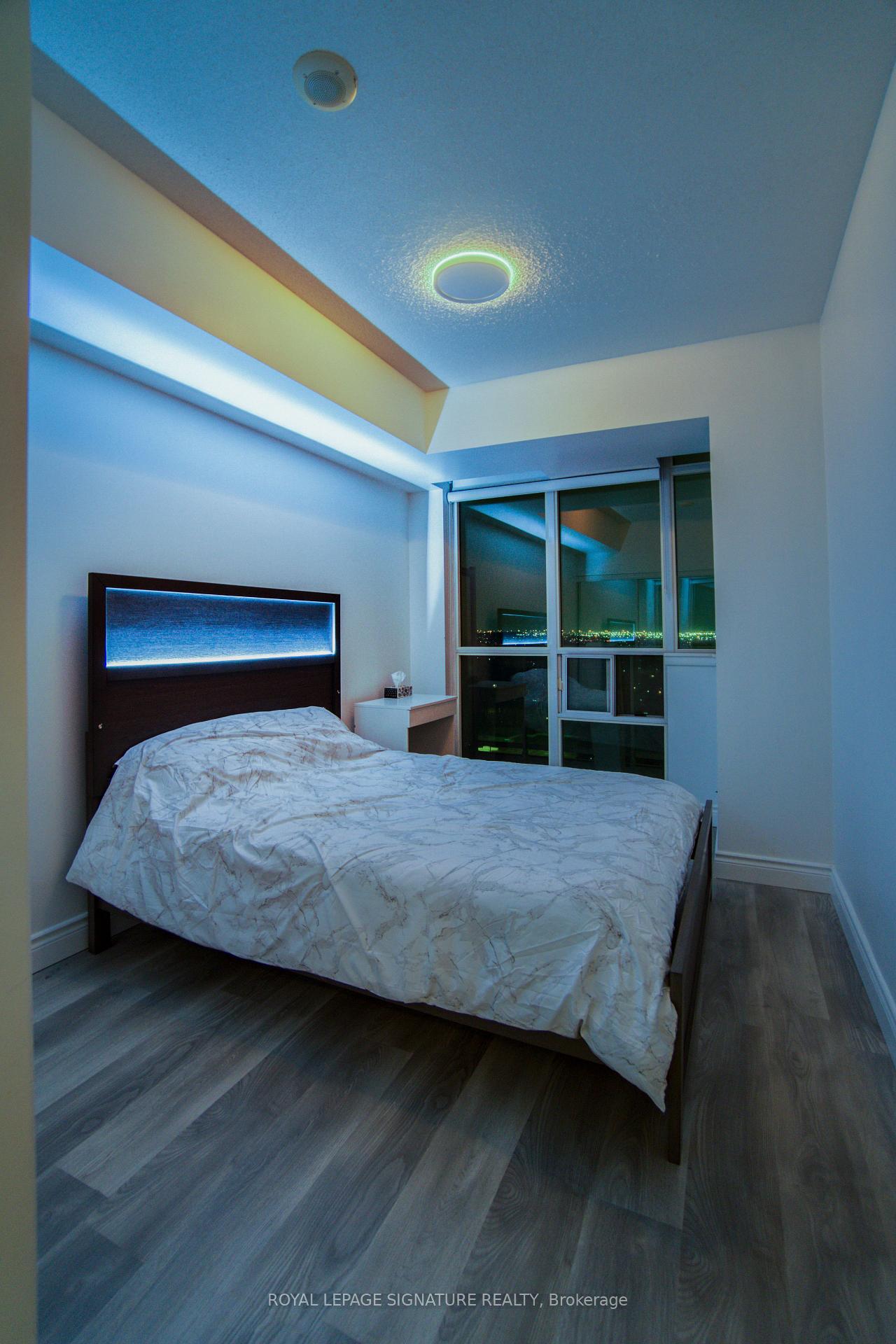 Photo 5 of Unit 1701, 90 Absolute Avenue, Mississauga, City Centre — HOMEH