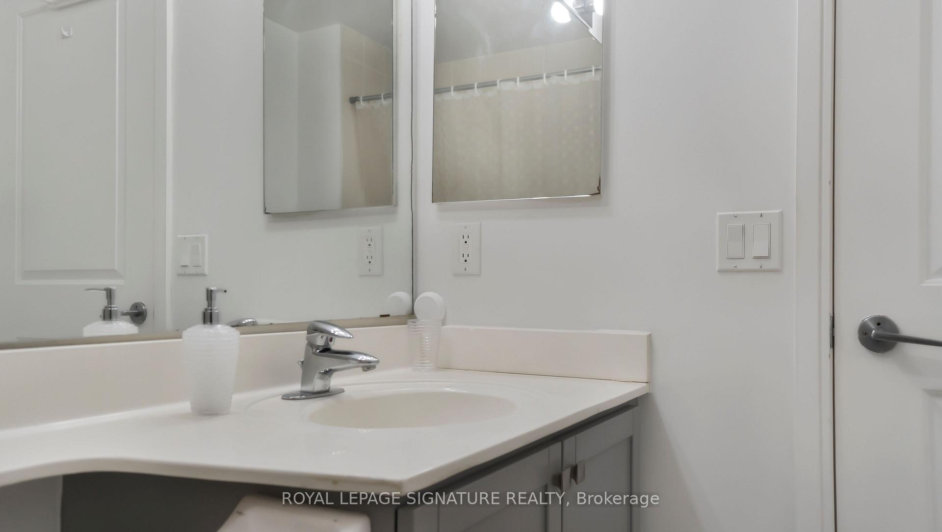 Photo 8 of Unit 1701, 90 Absolute Avenue, Mississauga, City Centre — HOMEH
