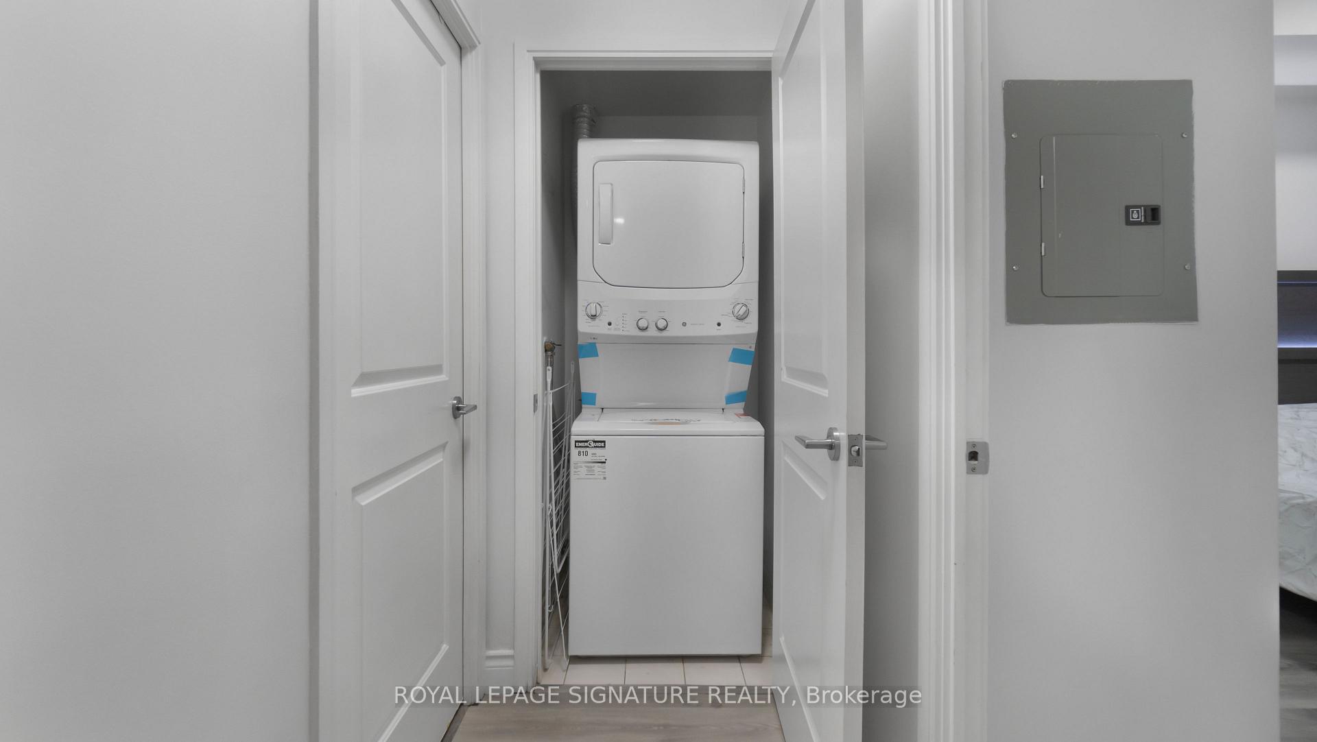 Photo 9 of Unit 1701, 90 Absolute Avenue, Mississauga, City Centre — HOMEH
