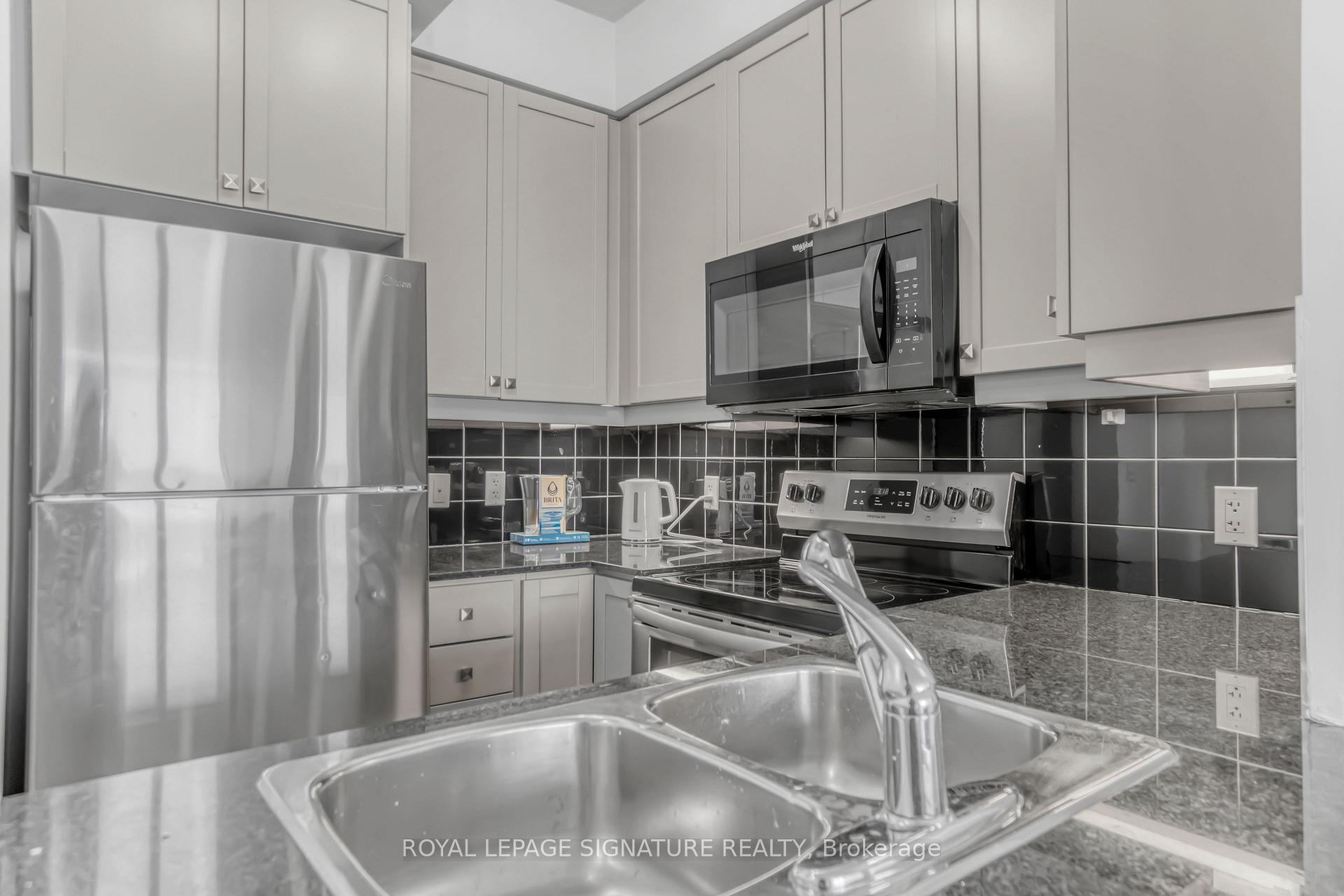 Photo 16 of Unit 1701, 90 Absolute Avenue, Mississauga, City Centre — HOMEH