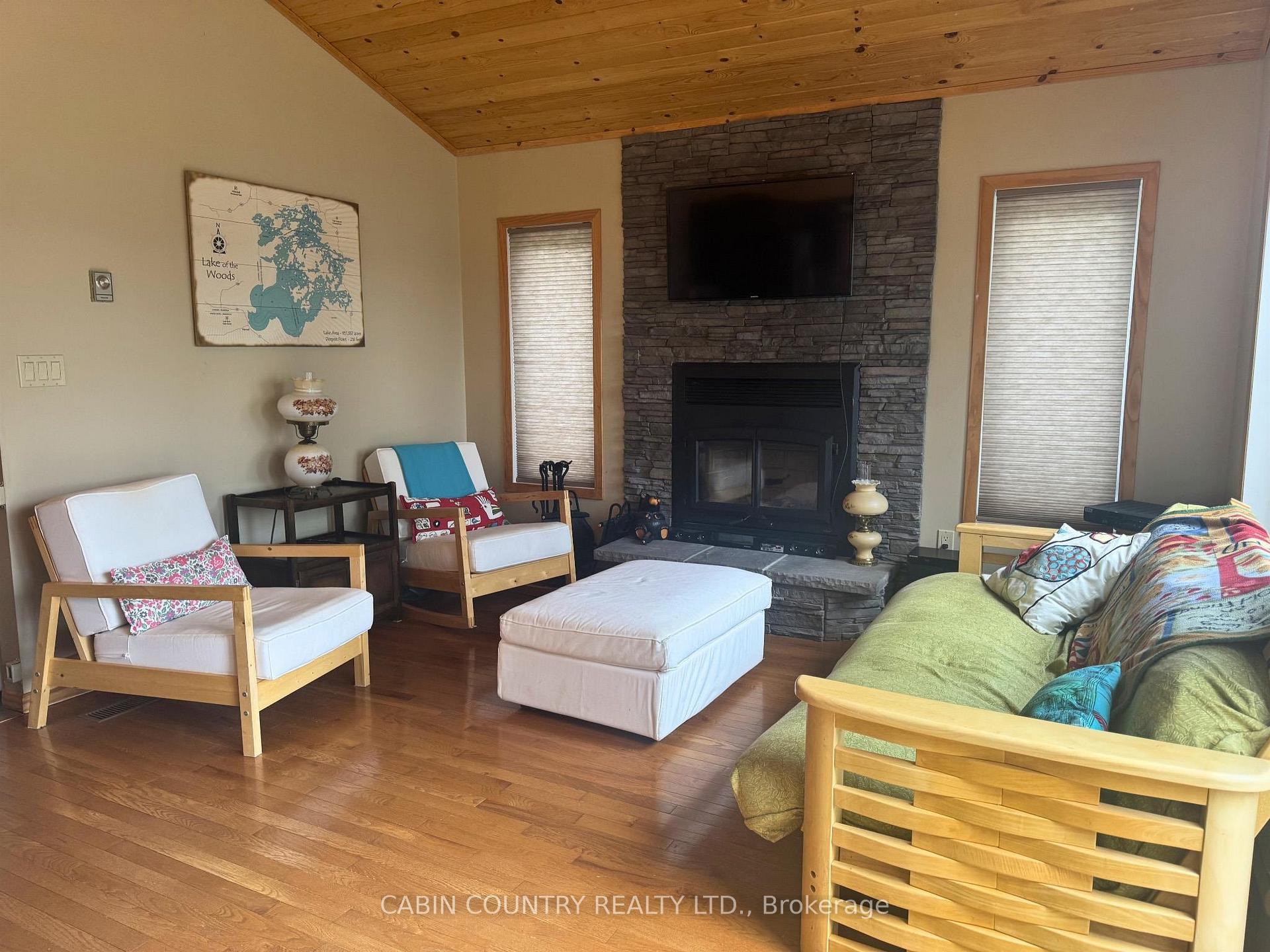 Photo 10 of 3 Gold Point Road, Kenora Remote Area, Lake of the Woods North — HOMEH