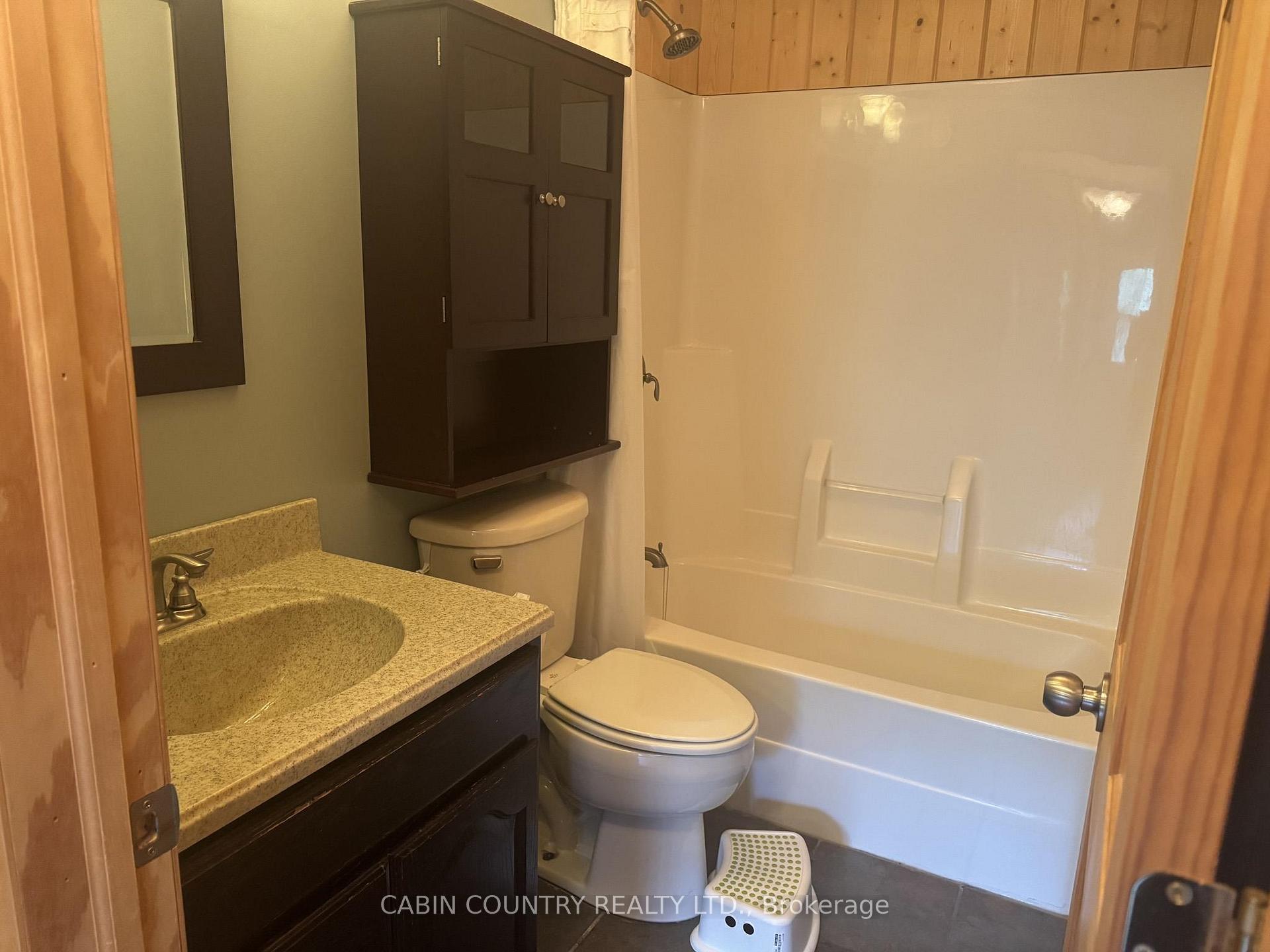 Photo 16 of 3 Gold Point Road, Kenora Remote Area, Lake of the Woods North — HOMEH