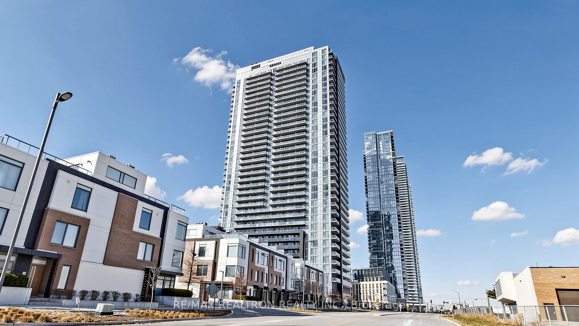 Photo 3 of Unit 1914, 7895 Jane Street, Vaughan, Concord — HOMEH