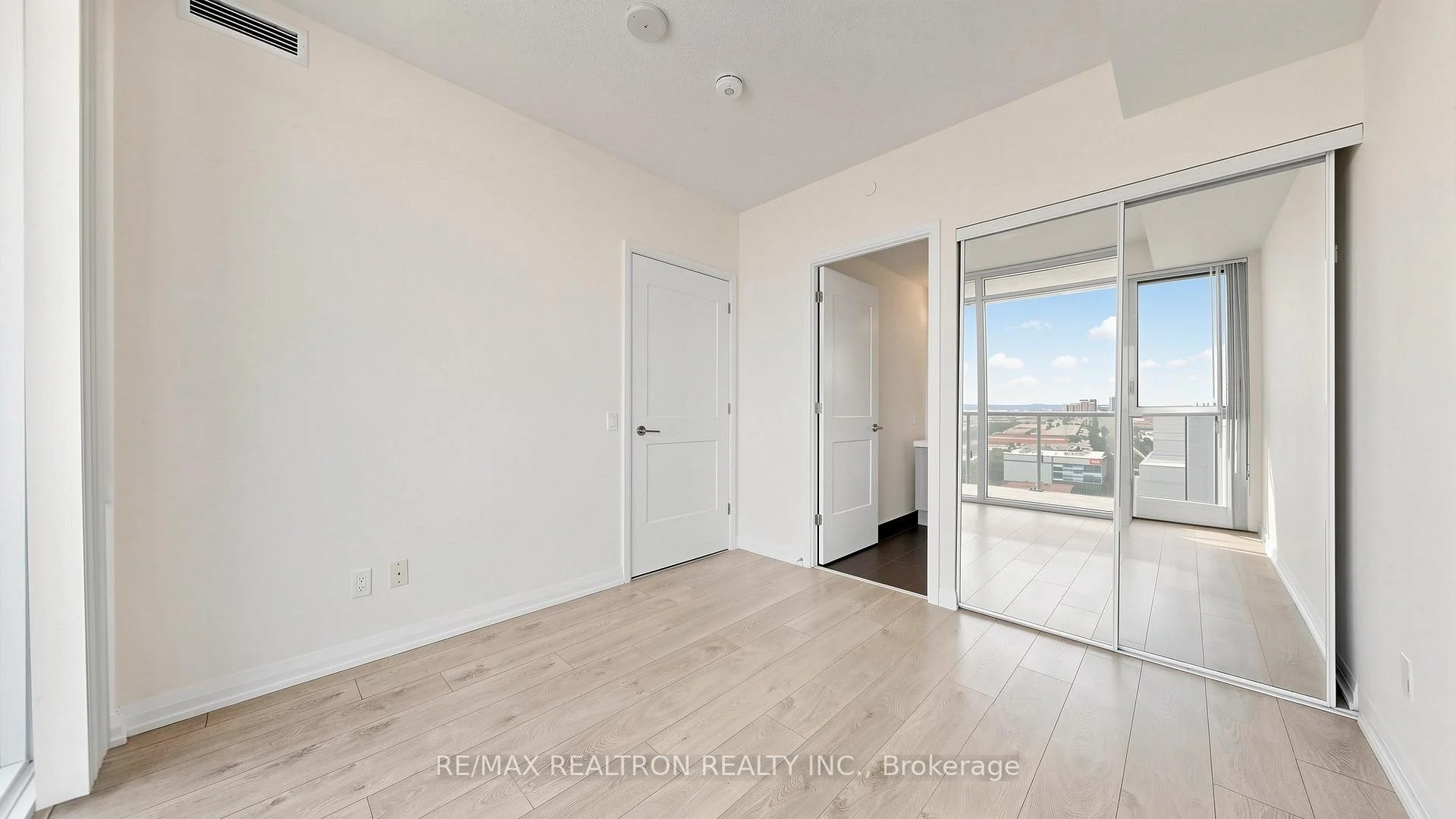 Photo 24 of Unit 1914, 7895 Jane Street, Vaughan, Concord — HOMEH