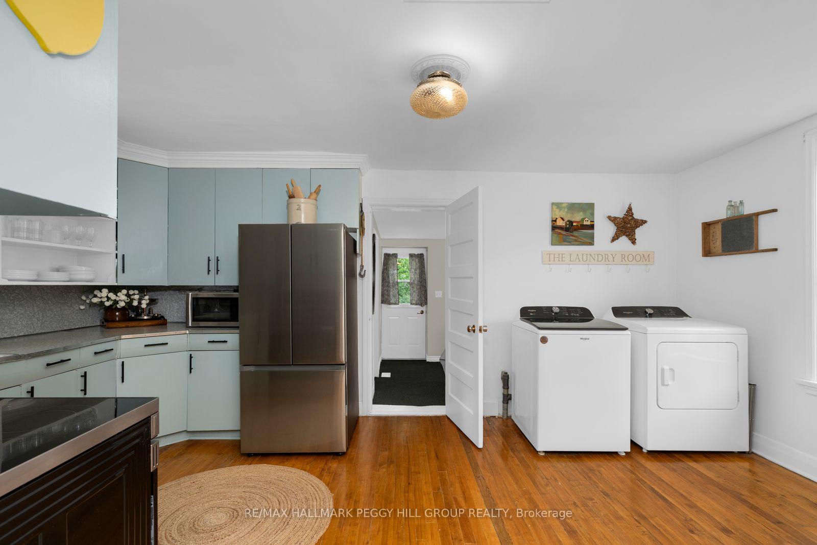 Photo 6 of 16 William Street, Orillia — HOMEH