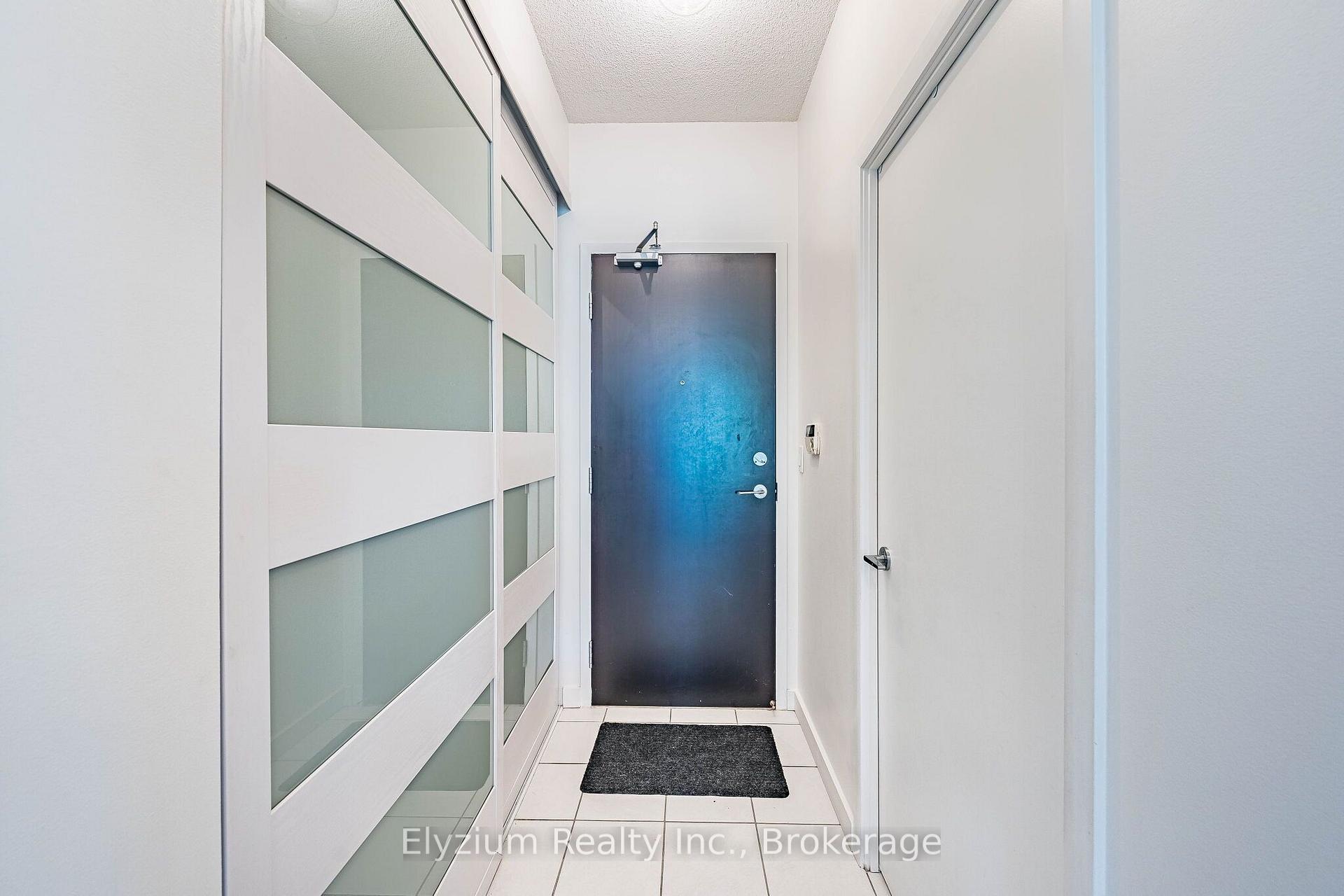Photo 4 of Unit 220, 231 Fort York Boulevard, Toronto, Niagara — HOMEH