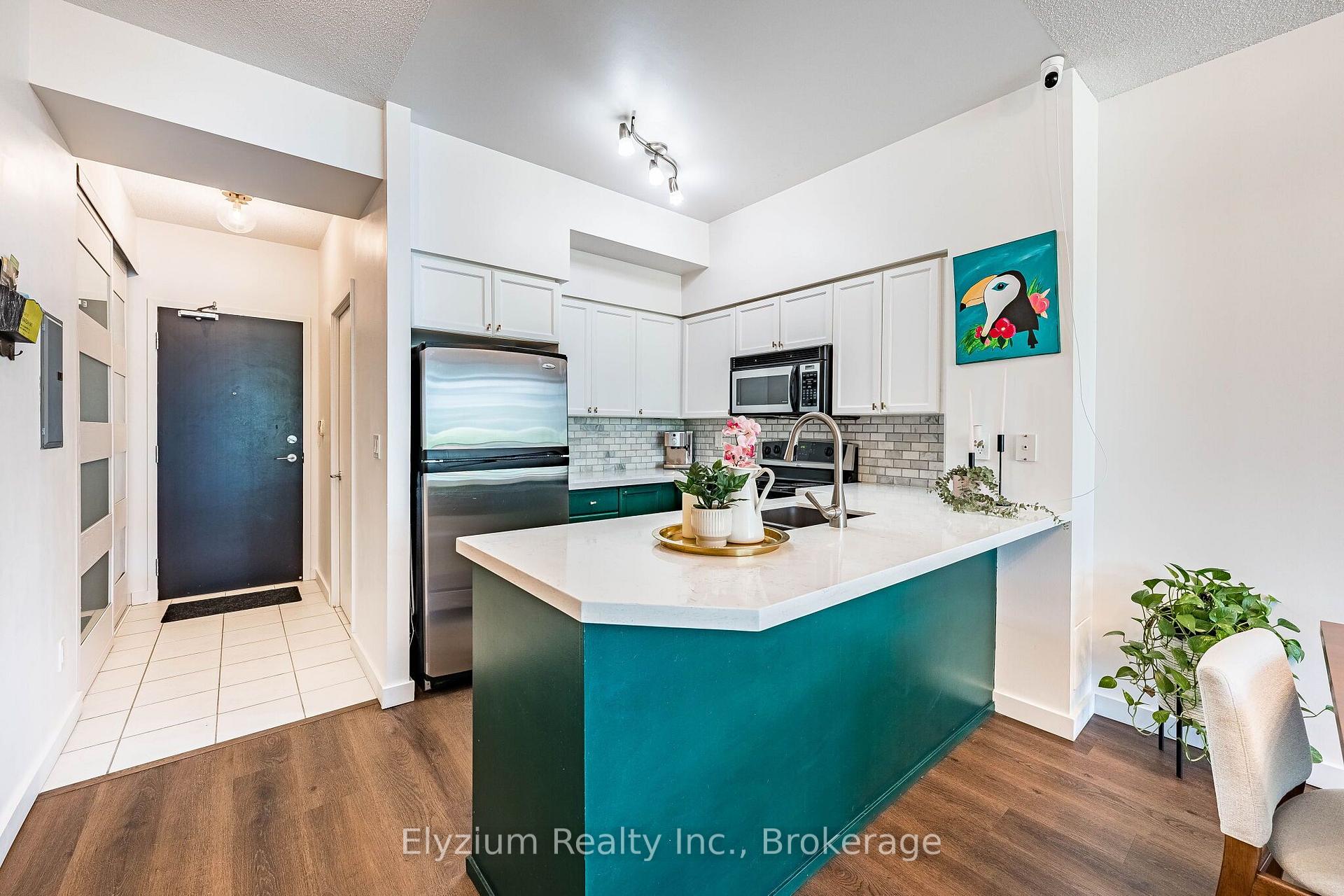 Photo 8 of Unit 220, 231 Fort York Boulevard, Toronto, Niagara — HOMEH