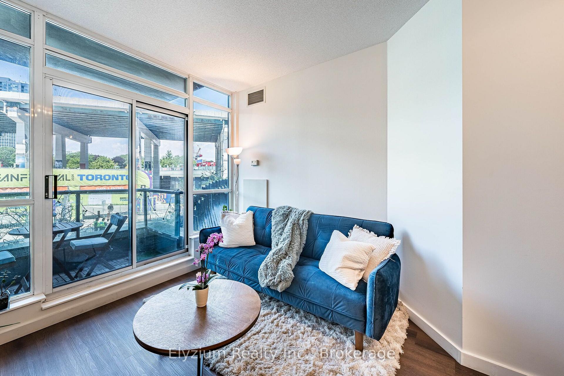 Photo 13 of Unit 220, 231 Fort York Boulevard, Toronto, Niagara — HOMEH