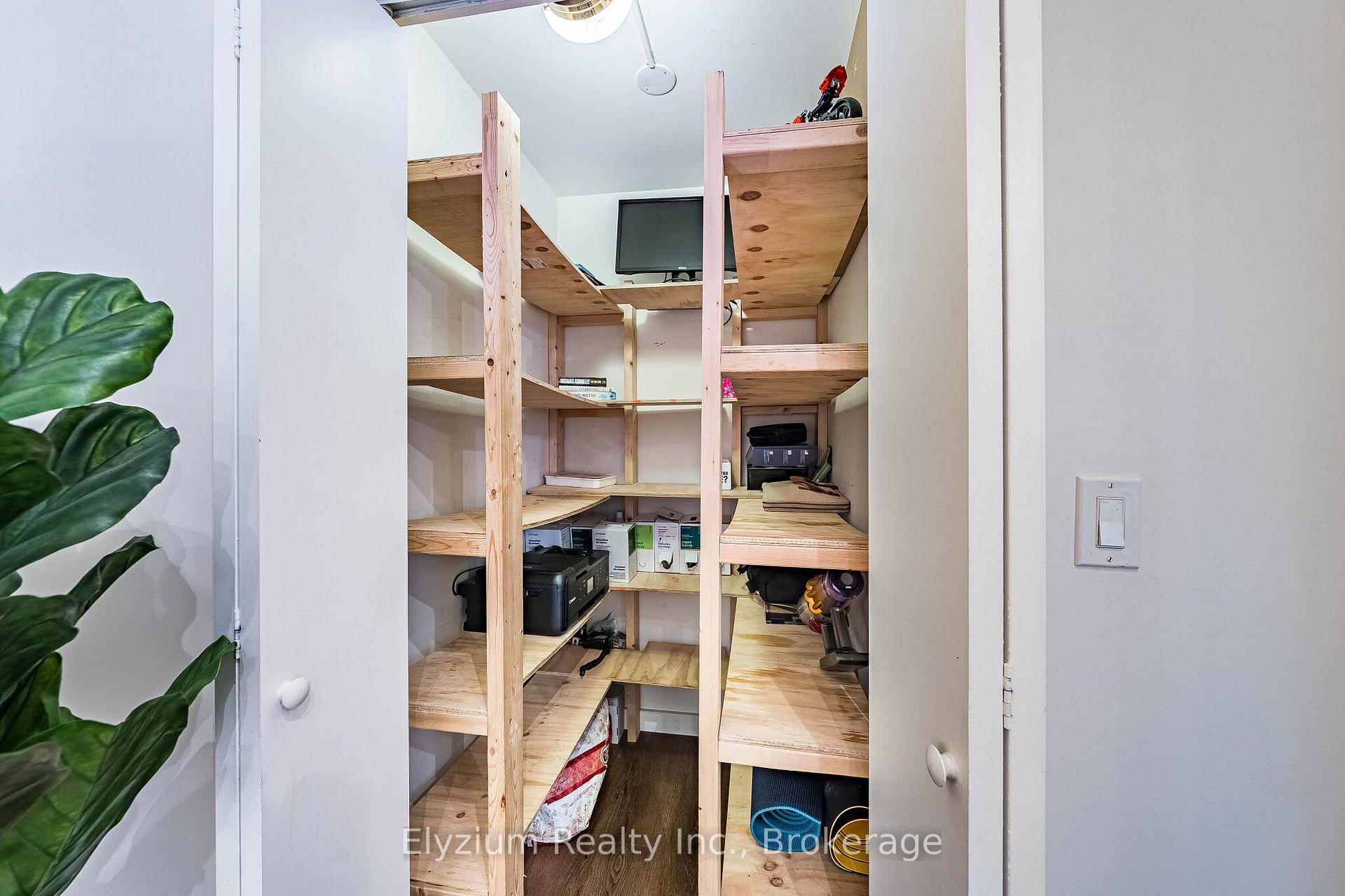 Photo 24 of Unit 220, 231 Fort York Boulevard, Toronto, Niagara — HOMEH