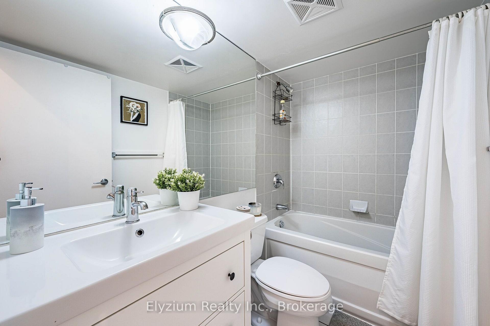 Photo 25 of Unit 220, 231 Fort York Boulevard, Toronto, Niagara — HOMEH