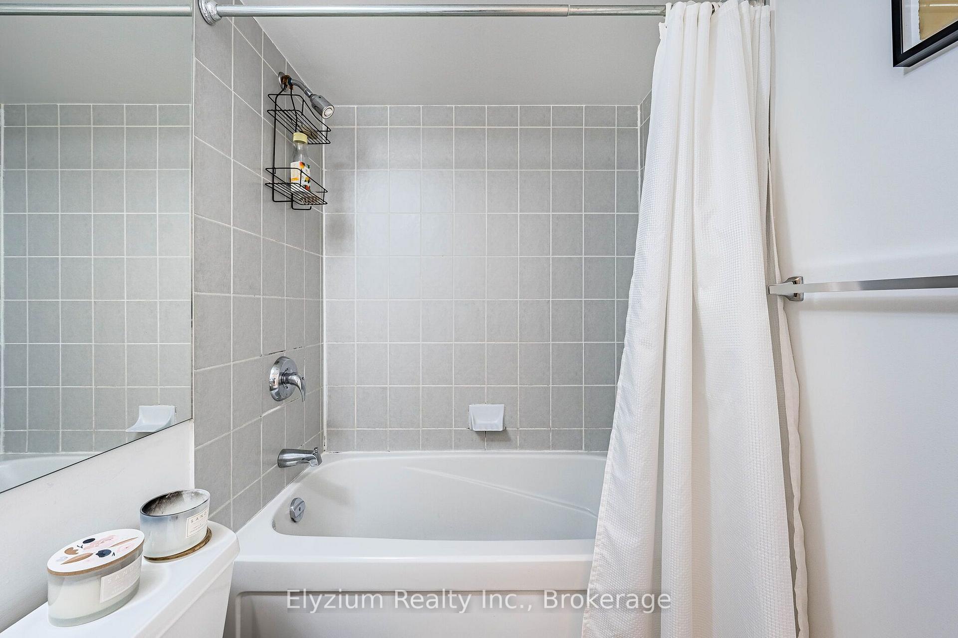 Photo 26 of Unit 220, 231 Fort York Boulevard, Toronto, Niagara — HOMEH
