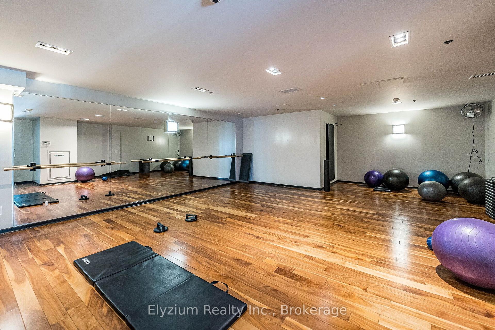 Photo 31 of Unit 220, 231 Fort York Boulevard, Toronto, Niagara — HOMEH