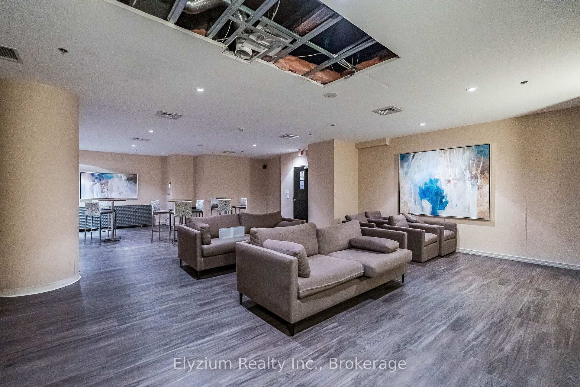 Photo 36 of Unit 220, 231 Fort York Boulevard, Toronto, Niagara — HOMEH