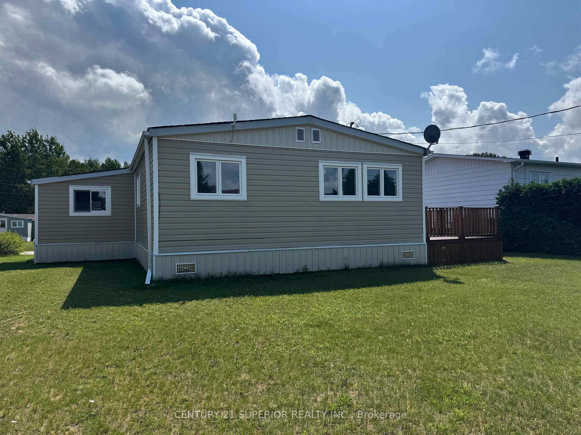 Photo 28 of 49 Otter Ave, Manitouwadge, TB-73 — HOMEH