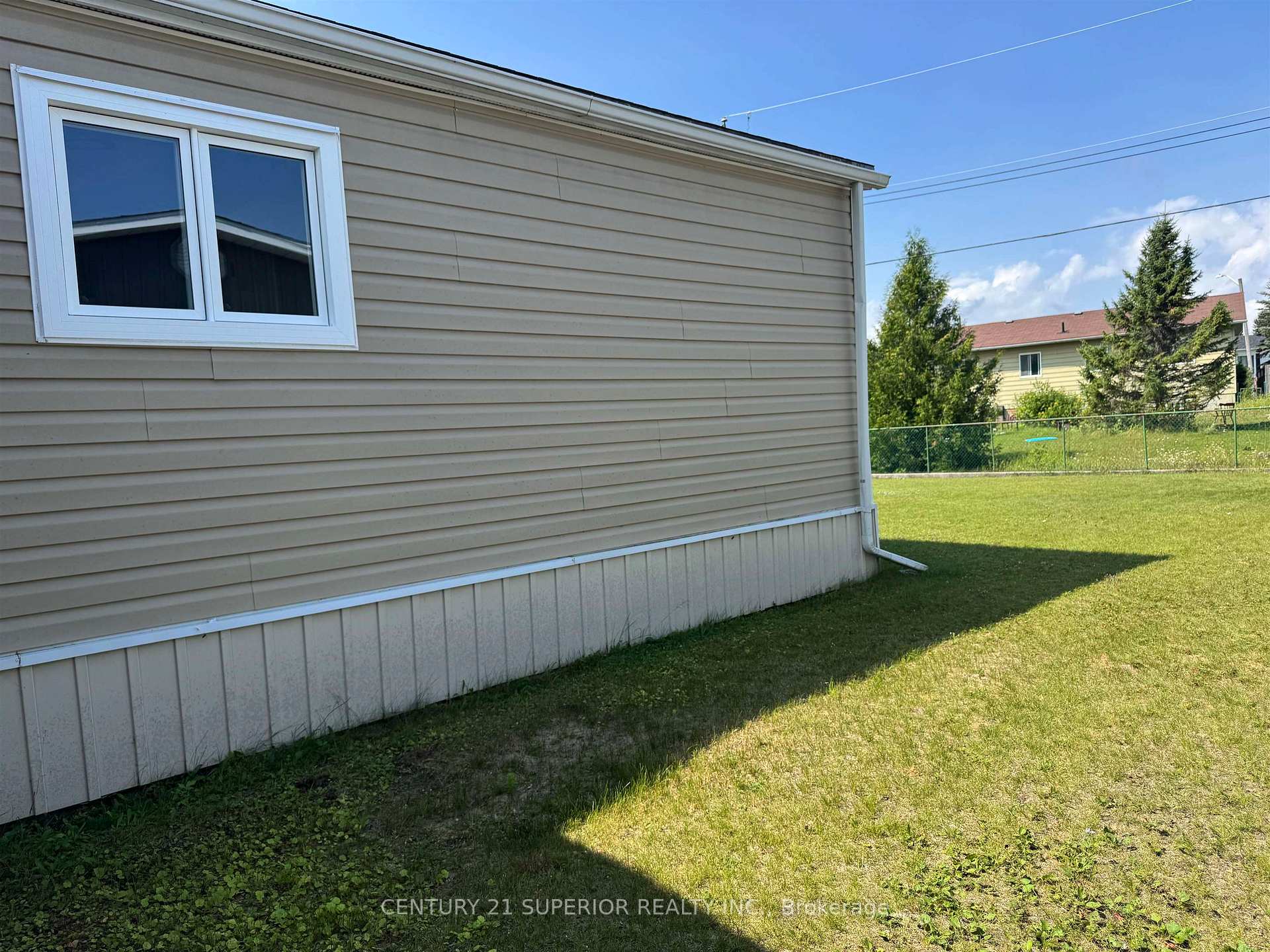 Photo 30 of 49 Otter Ave, Manitouwadge, TB-73 — HOMEH