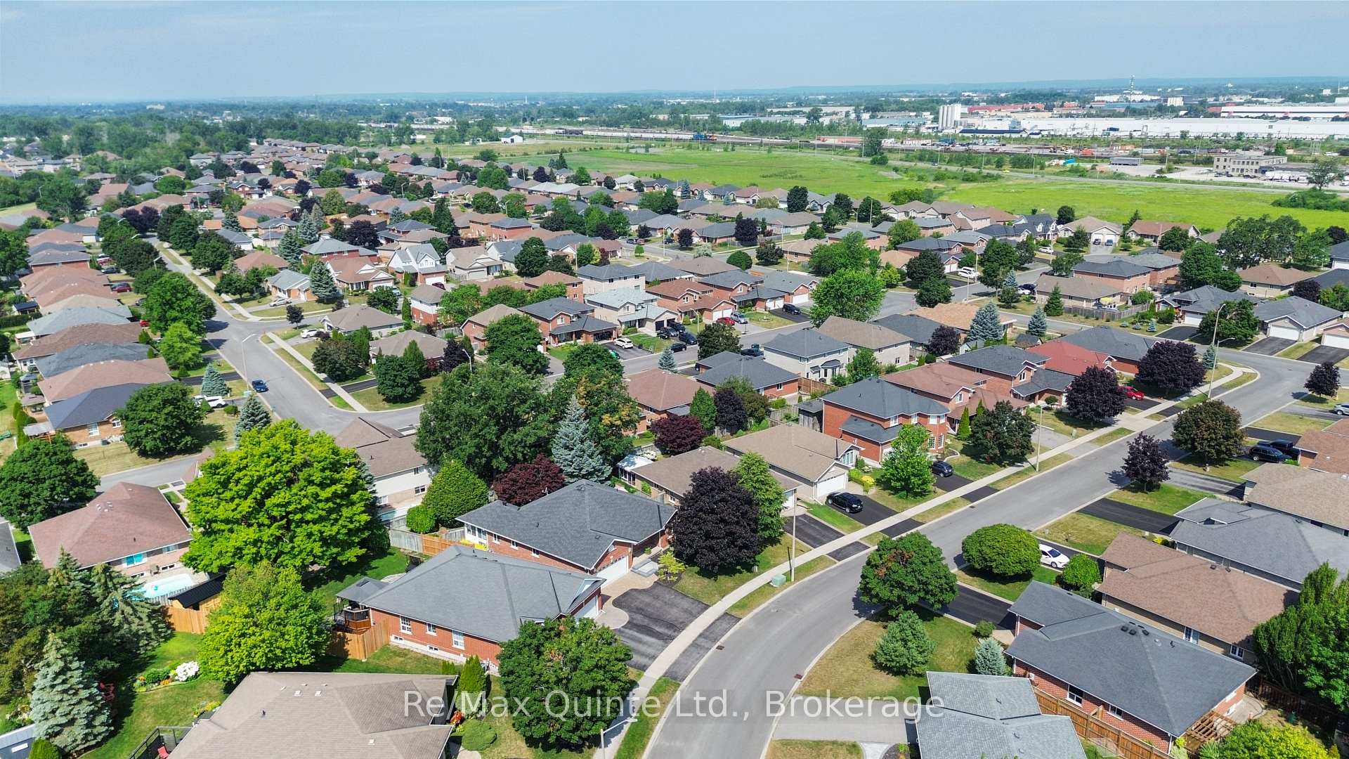 Photo 49 of 15 Spruce Gardens, Belleville, Belleville Ward — HOMEH