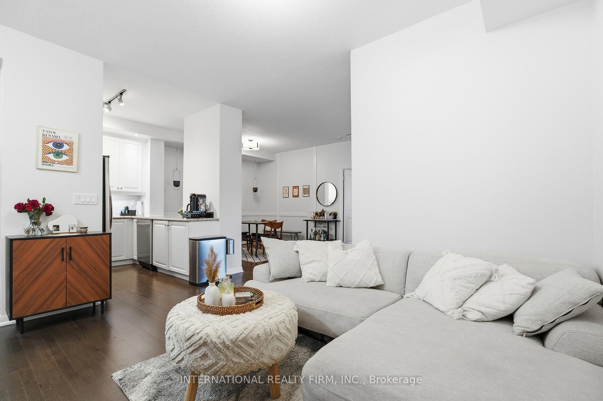 Photo 7 of Unit 711, 628 Fleet Street, Toronto, Niagara — HOMEH