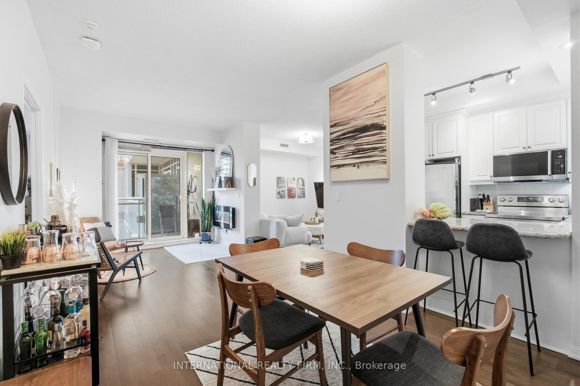 Photo 17 of Unit 711, 628 Fleet Street, Toronto, Niagara — HOMEH