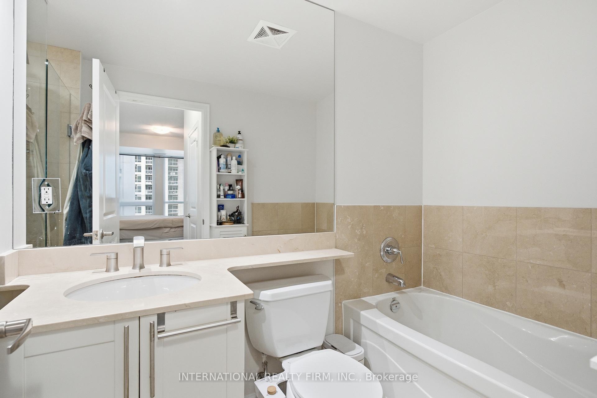 Photo 26 of Unit 711, 628 Fleet Street, Toronto, Niagara — HOMEH
