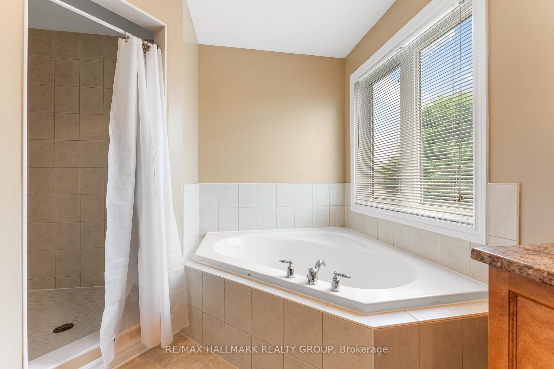 Photo 30 of 224 Tempest Drive, Ottawa, Stittsville (North) — HOMEH