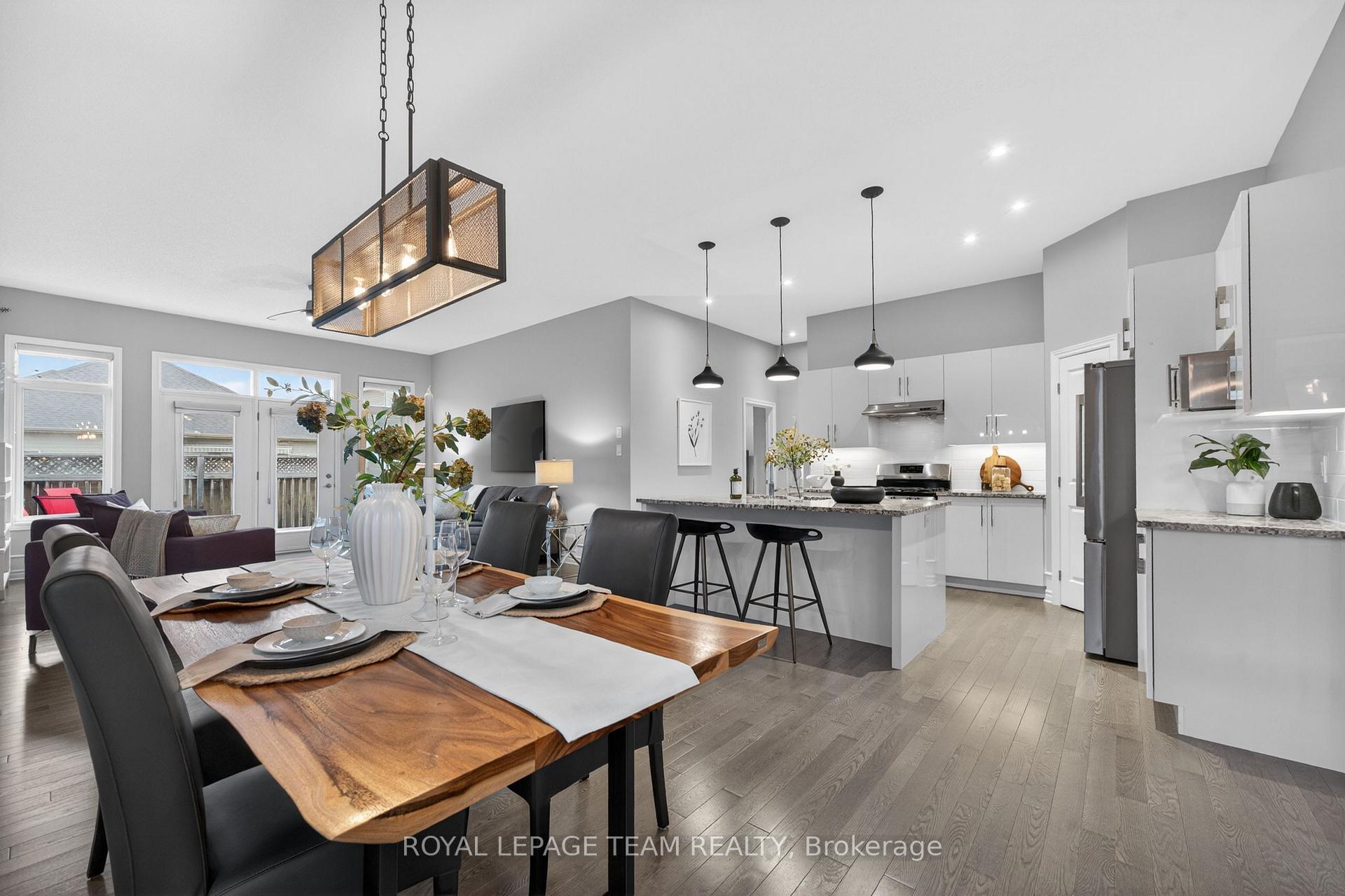 Photo 17 of 324 Long Acres Street, Ottawa, Kanata - Bridlewood — HOMEH