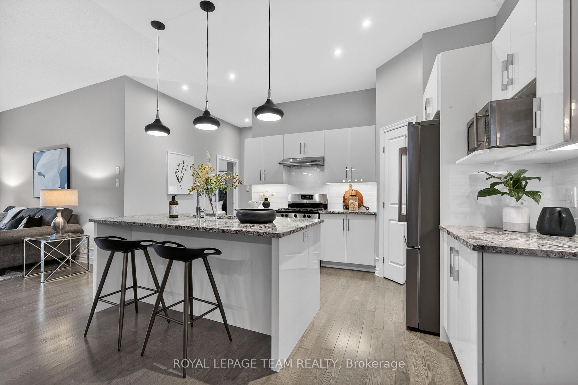 Photo 19 of 324 Long Acres Street, Ottawa, Kanata - Bridlewood — HOMEH