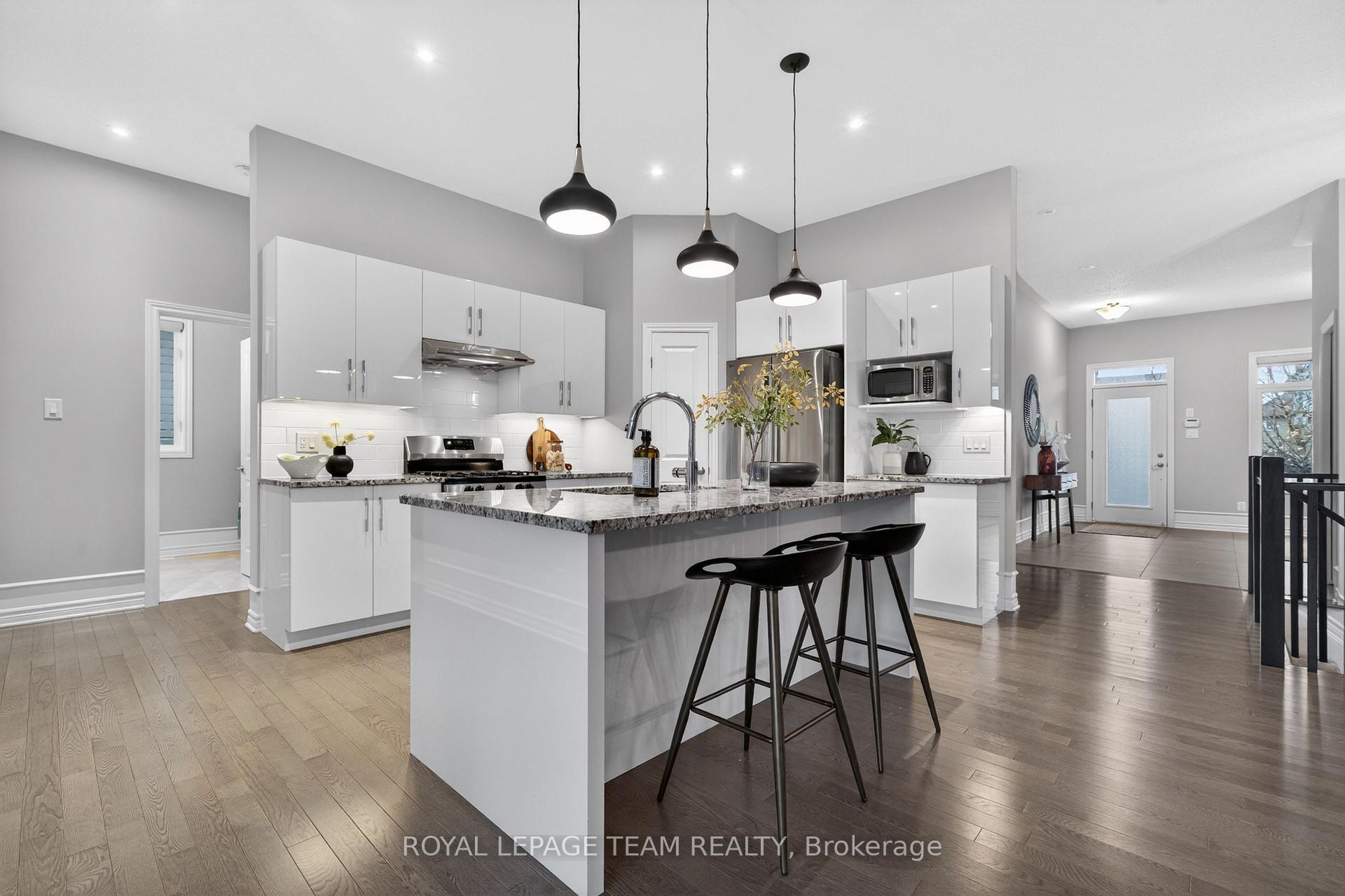 Photo 20 of 324 Long Acres Street, Ottawa, Kanata - Bridlewood — HOMEH