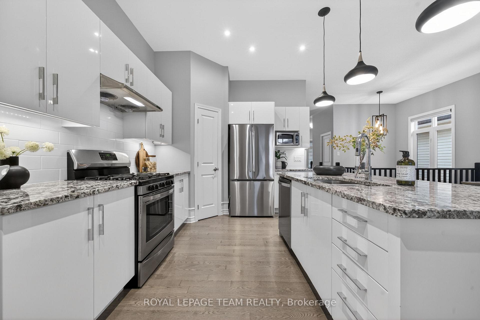 Photo 22 of 324 Long Acres Street, Ottawa, Kanata - Bridlewood — HOMEH