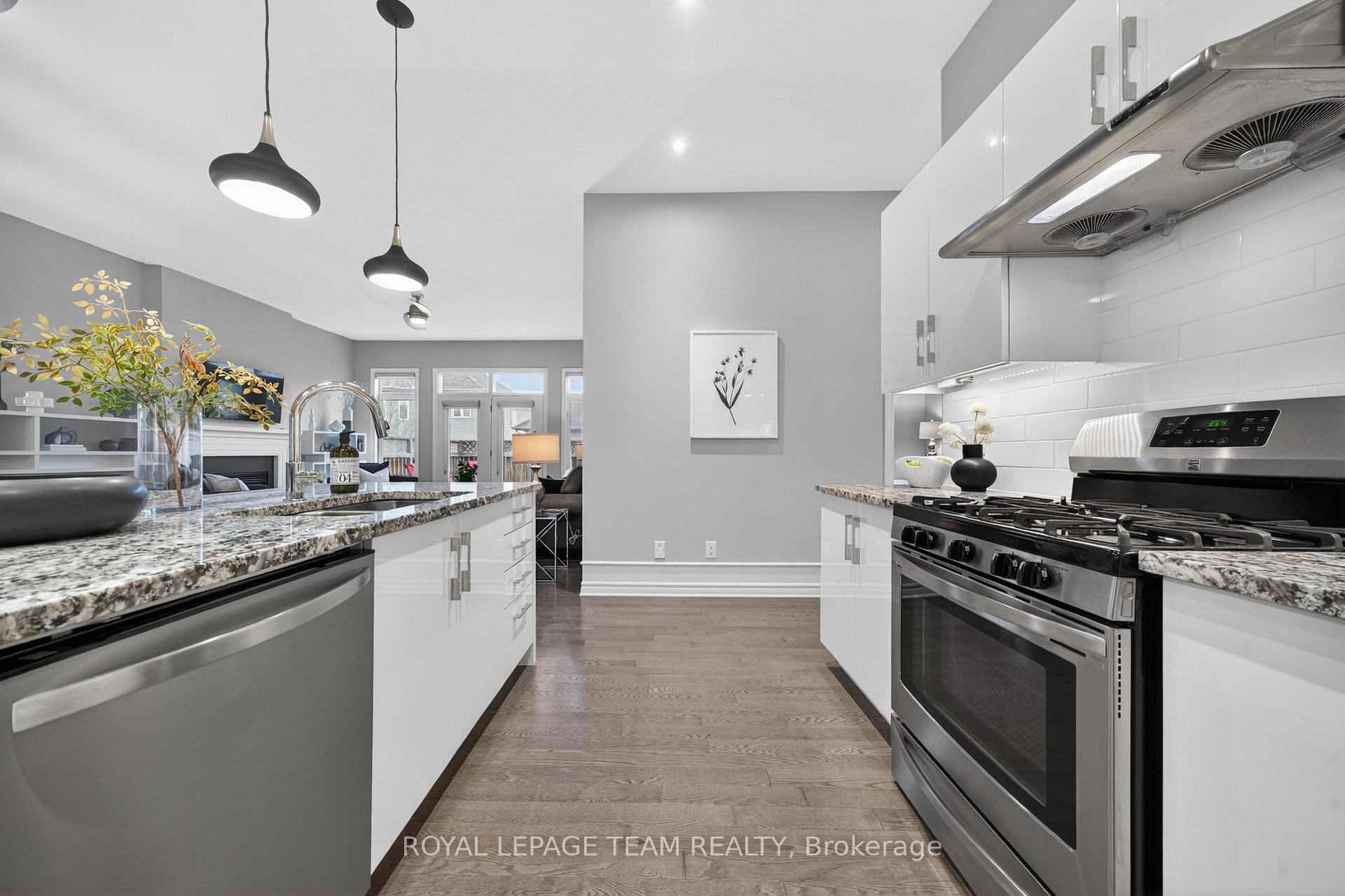 Photo 23 of 324 Long Acres Street, Ottawa, Kanata - Bridlewood — HOMEH